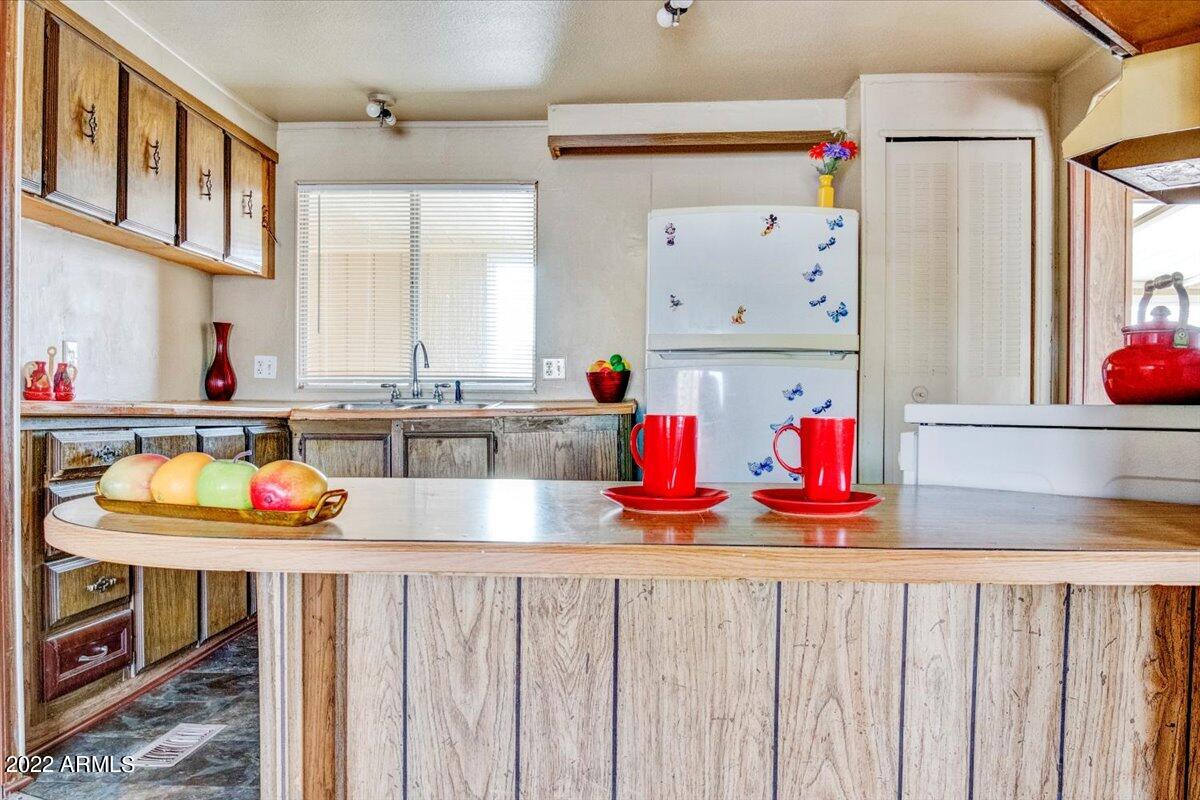 775 E Southern Avenue