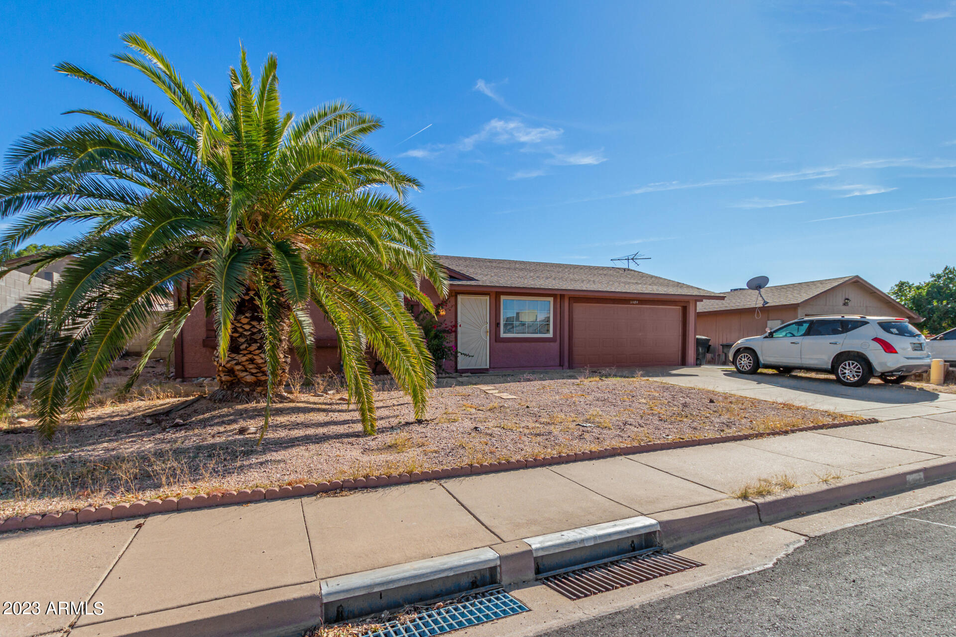 1409 N SAWYER