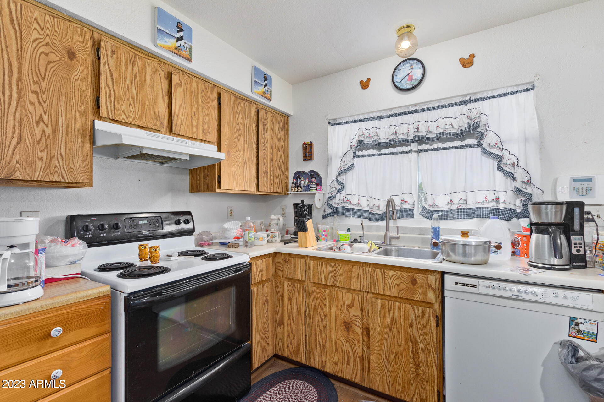 1409 N SAWYER
