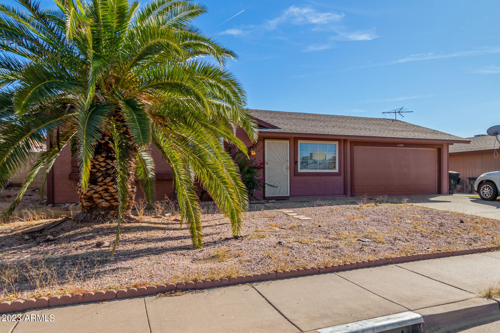 1409 N SAWYER