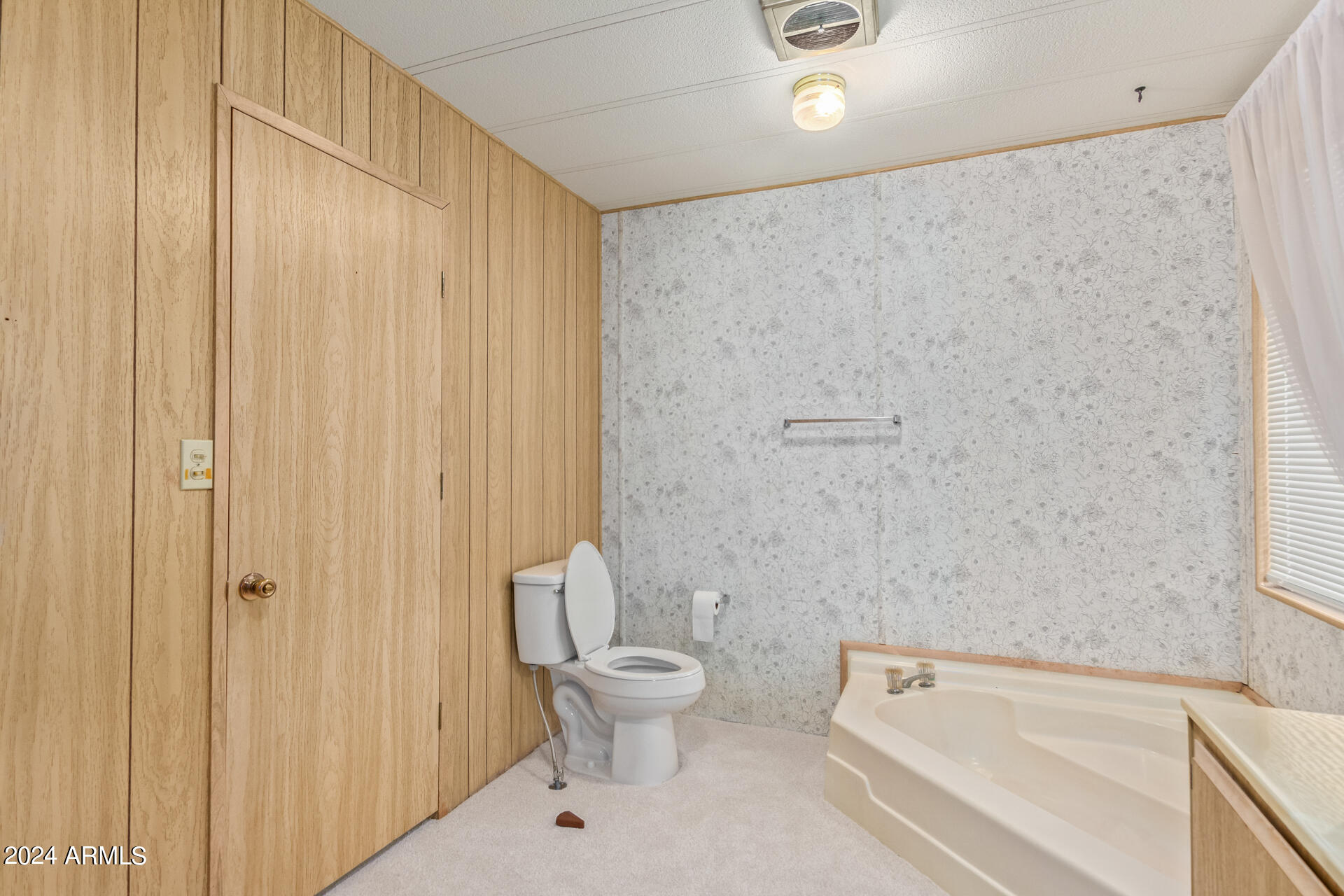 8821 E ILLINOIS Avenue