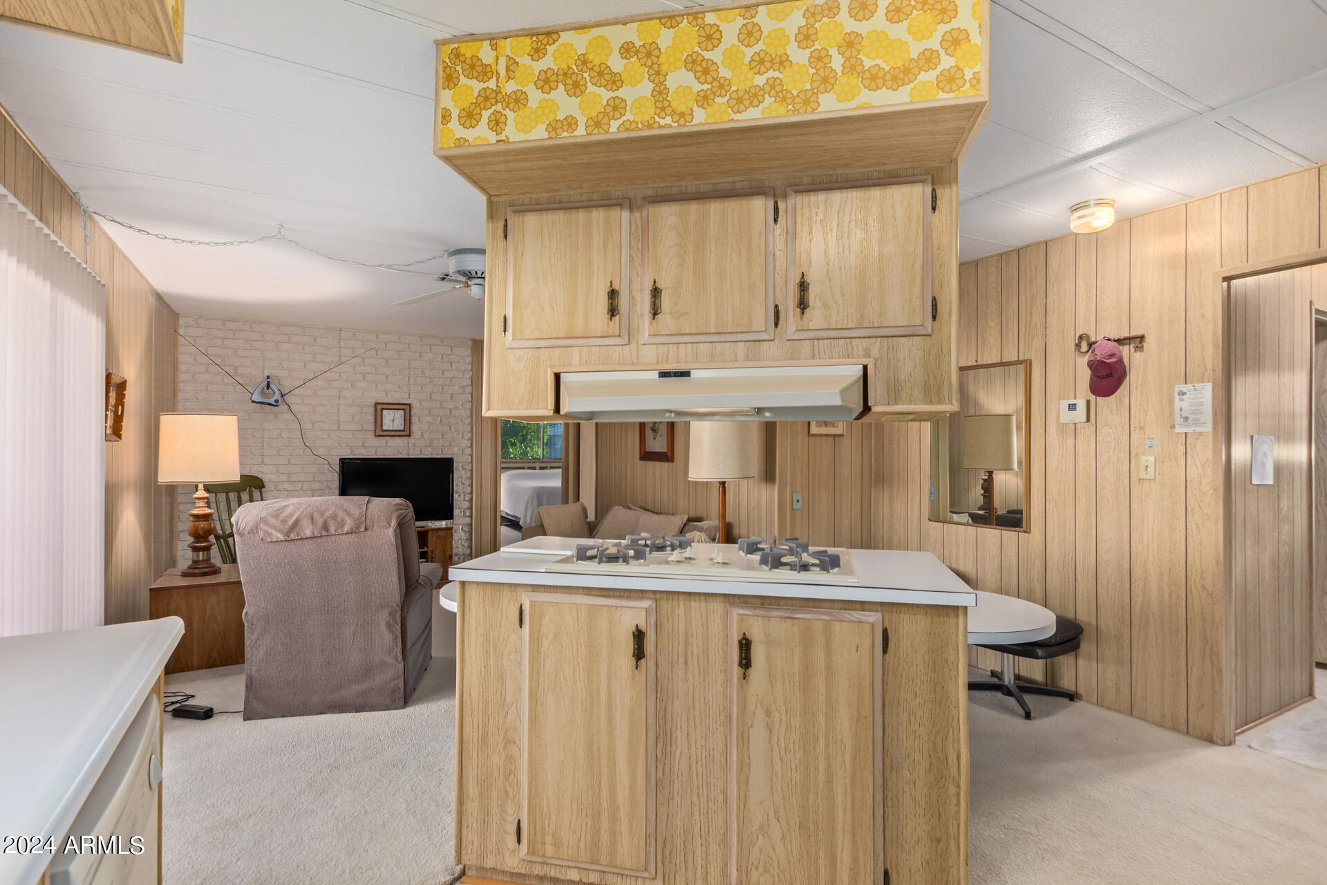 8821 E ILLINOIS Avenue