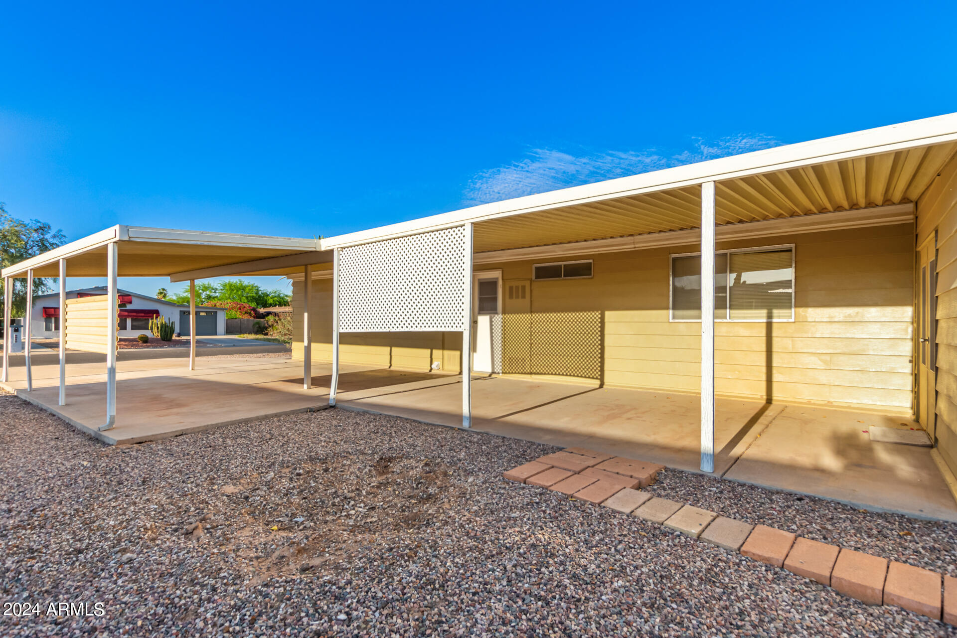 8821 E ILLINOIS Avenue