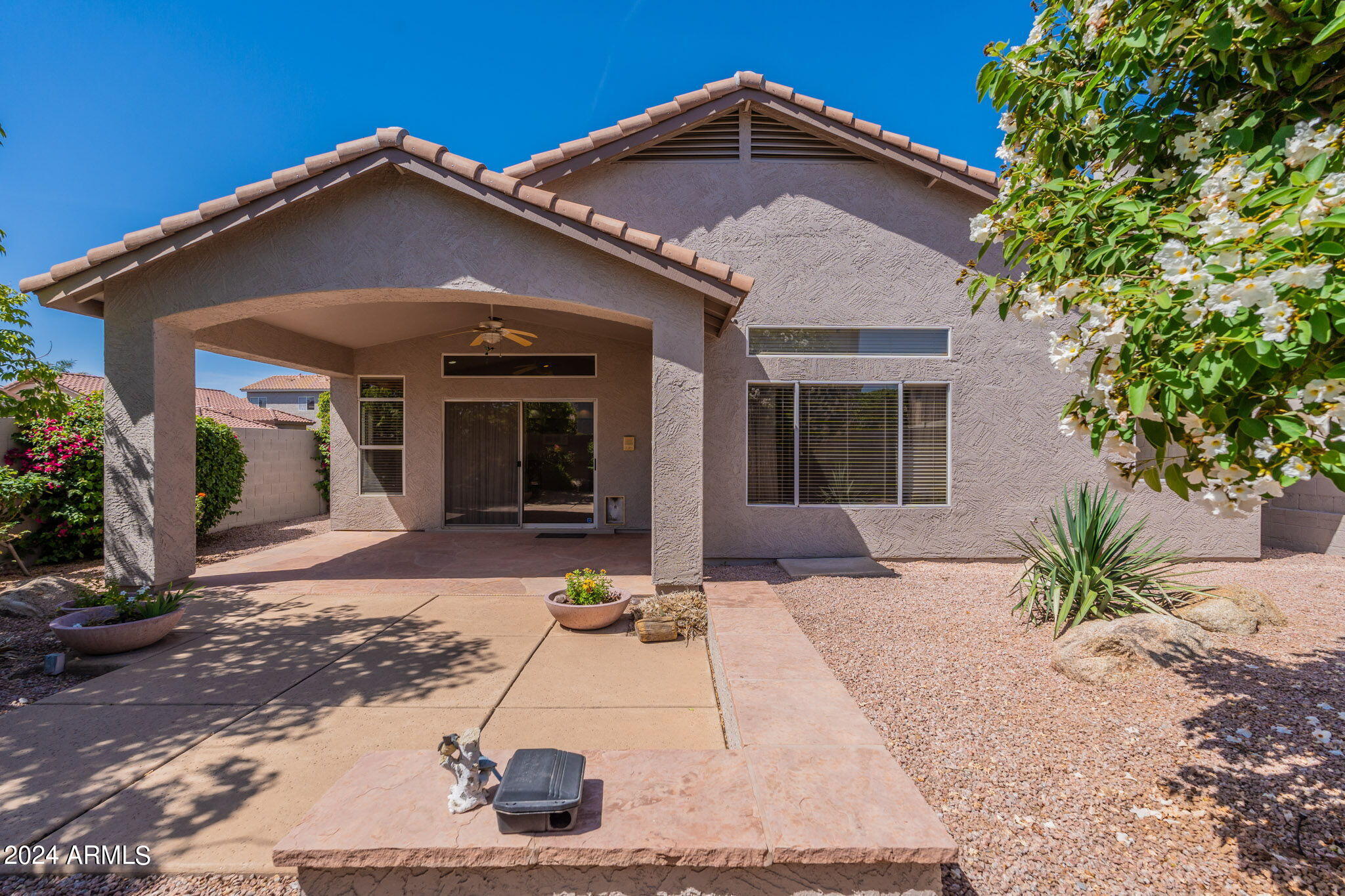 1225 E Presidio Road