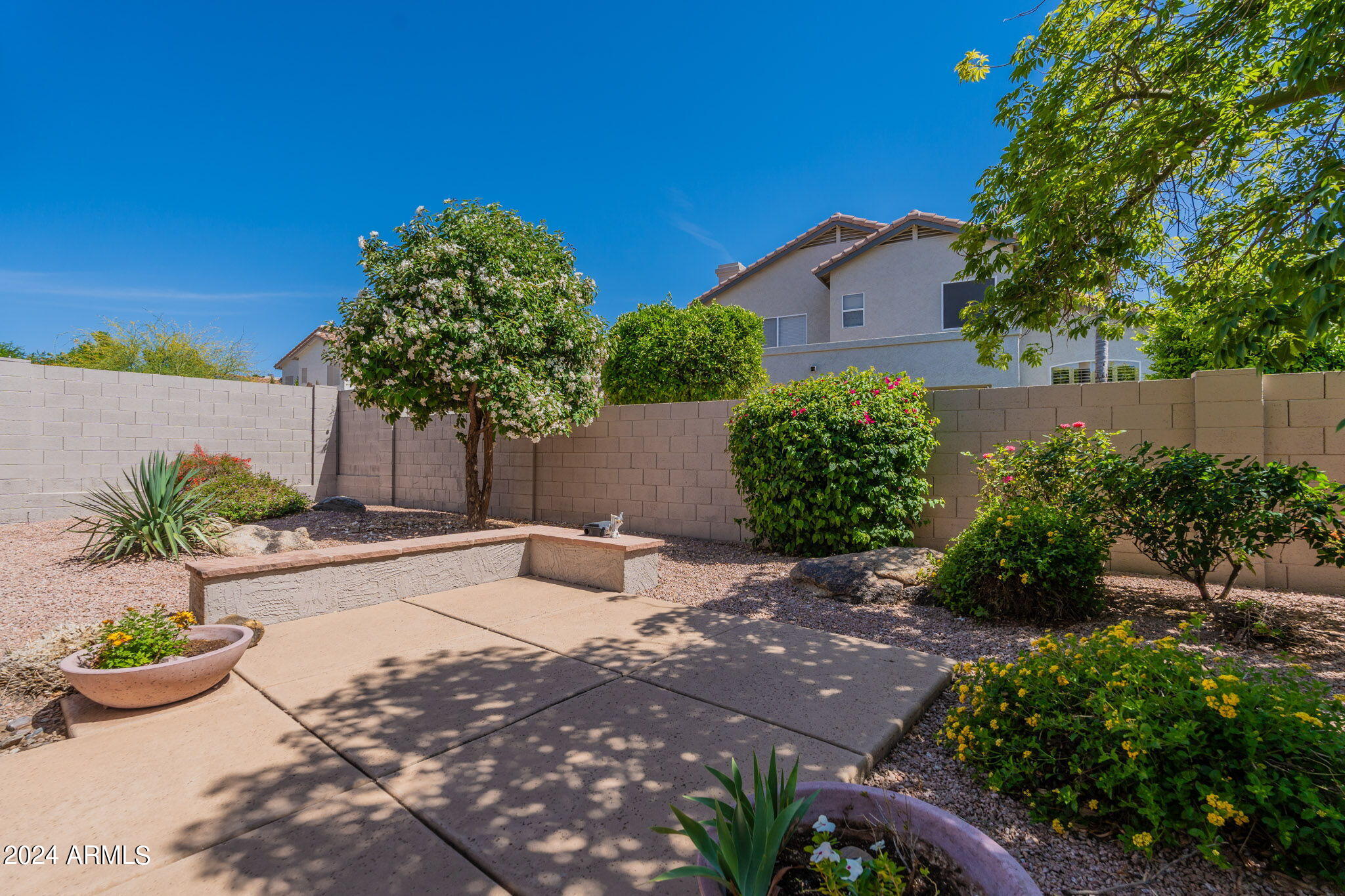 1225 E Presidio Road