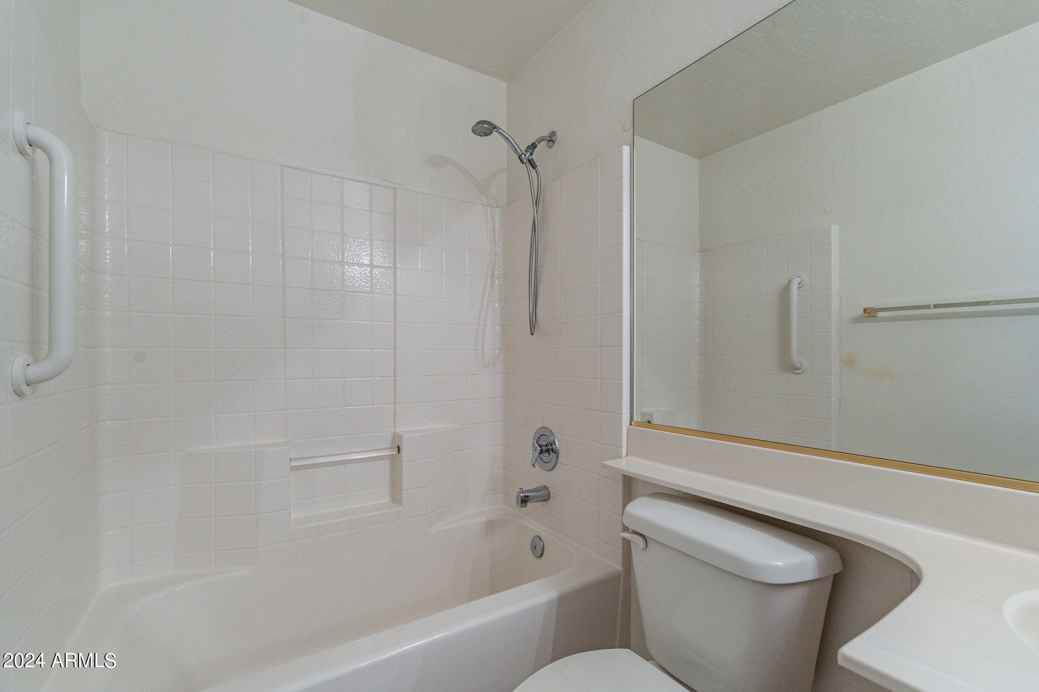 1225 E Presidio Road