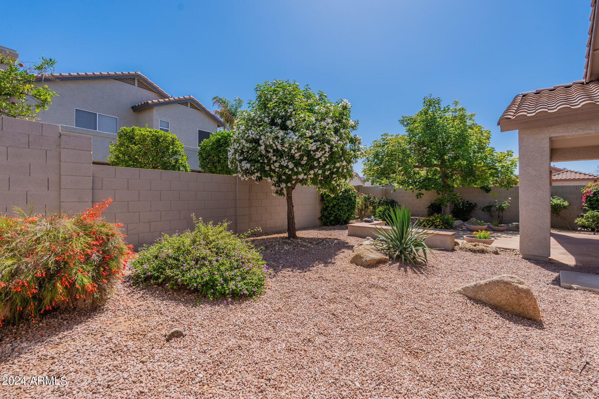 1225 E Presidio Road