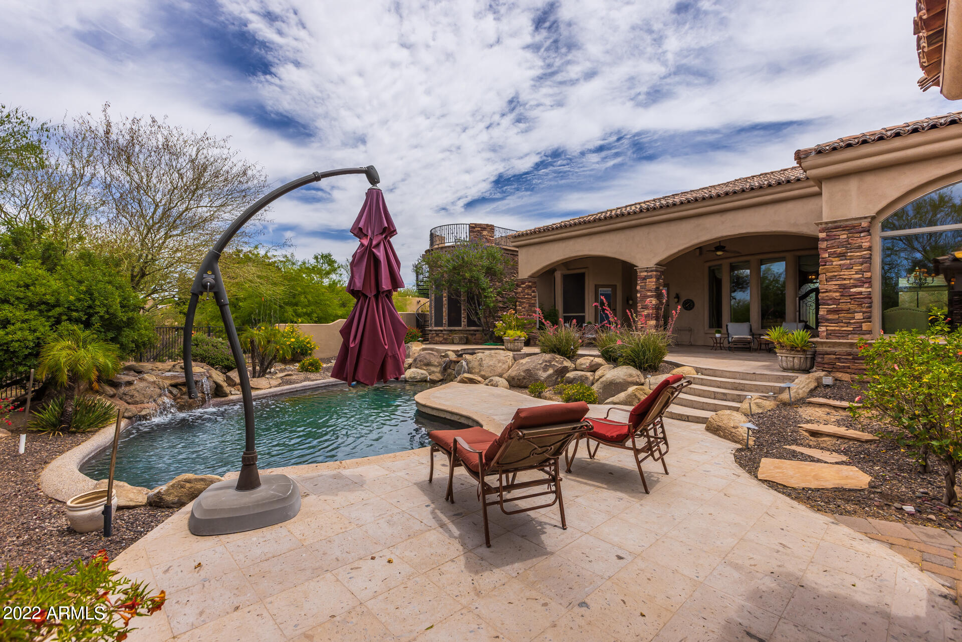 3914 N PINNACLE HILLS Circle
