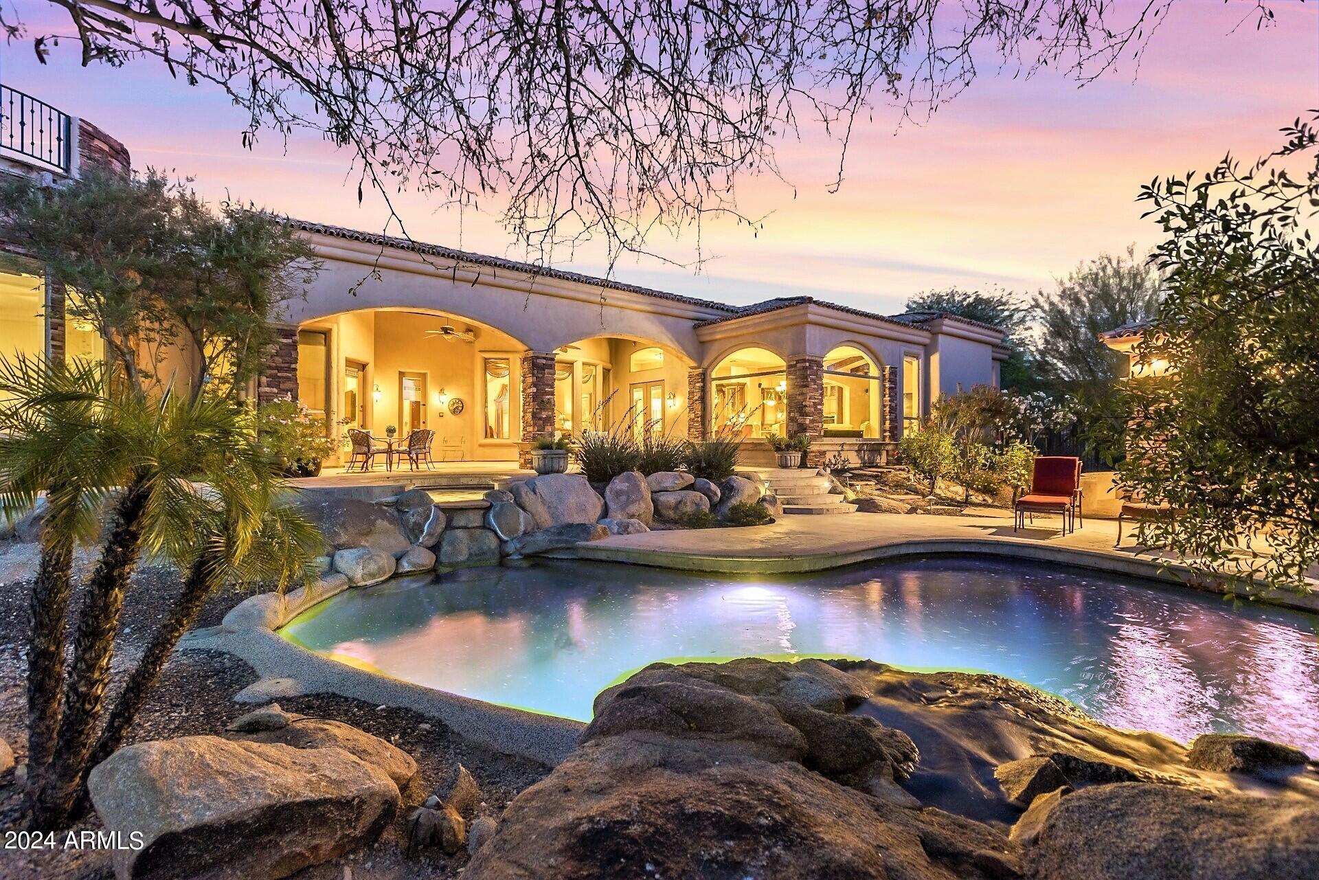 3914 N PINNACLE HILLS Circle