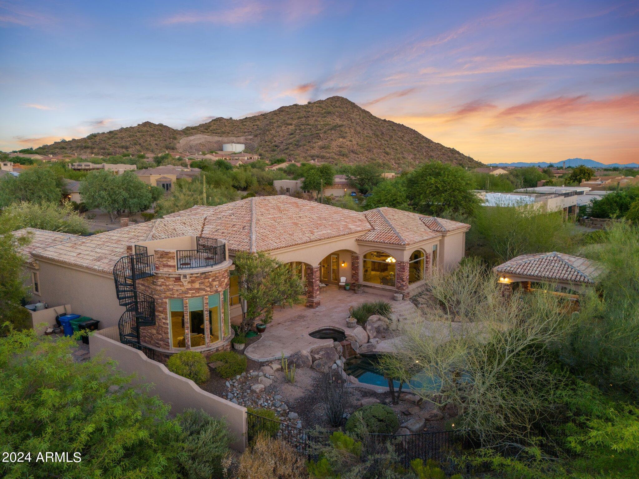 3914 N PINNACLE HILLS Circle
