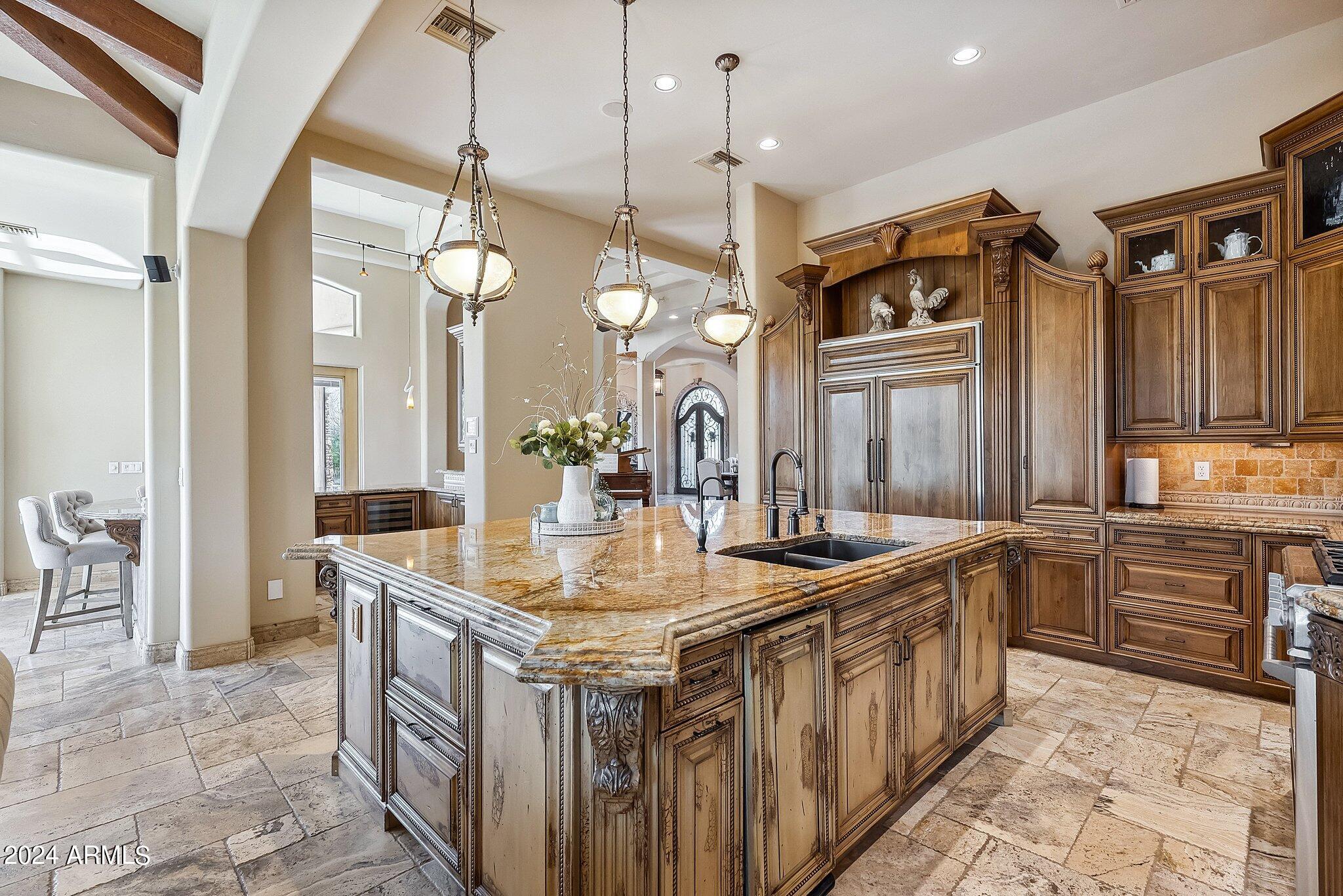 3914 N PINNACLE HILLS Circle