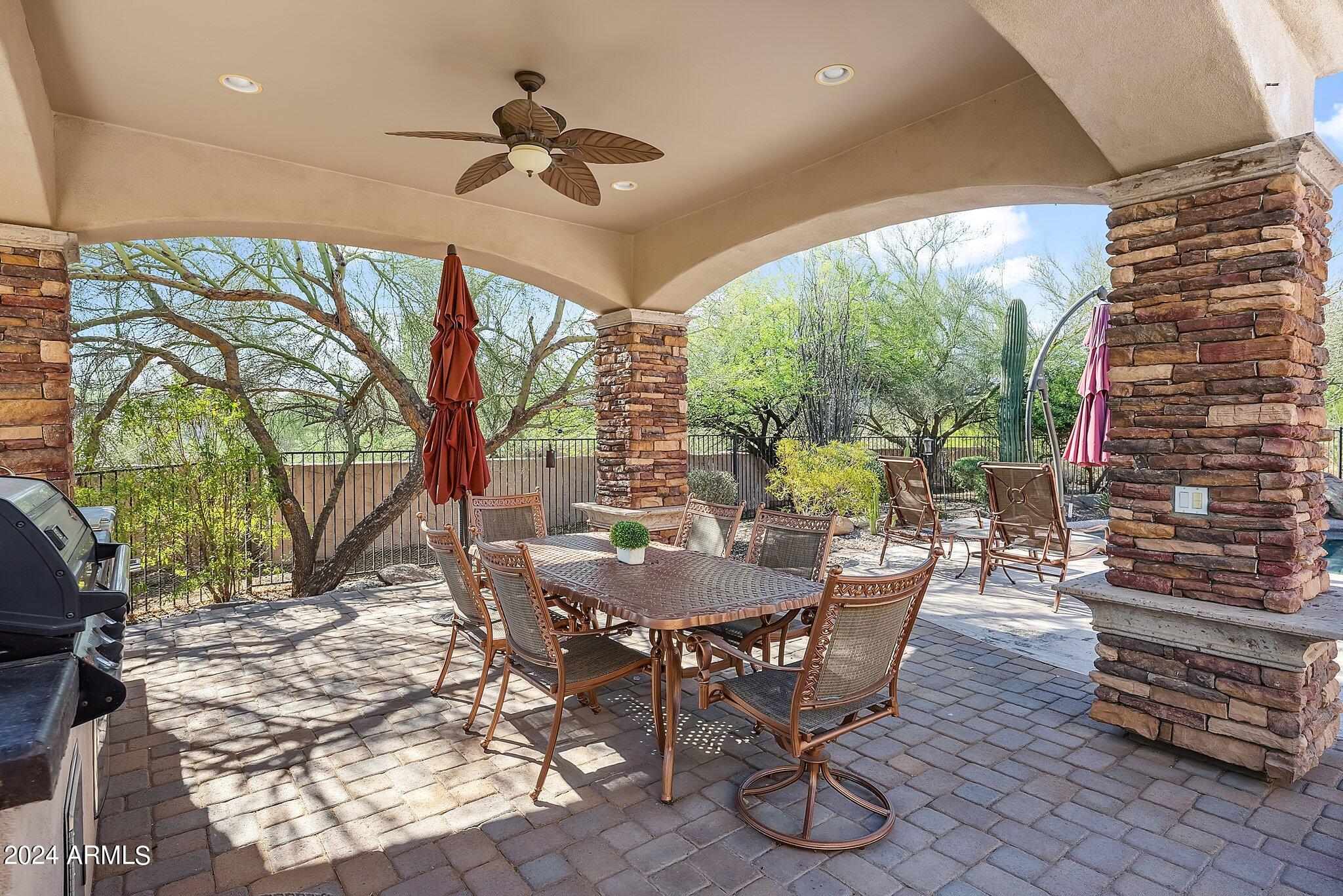 3914 N PINNACLE HILLS Circle
