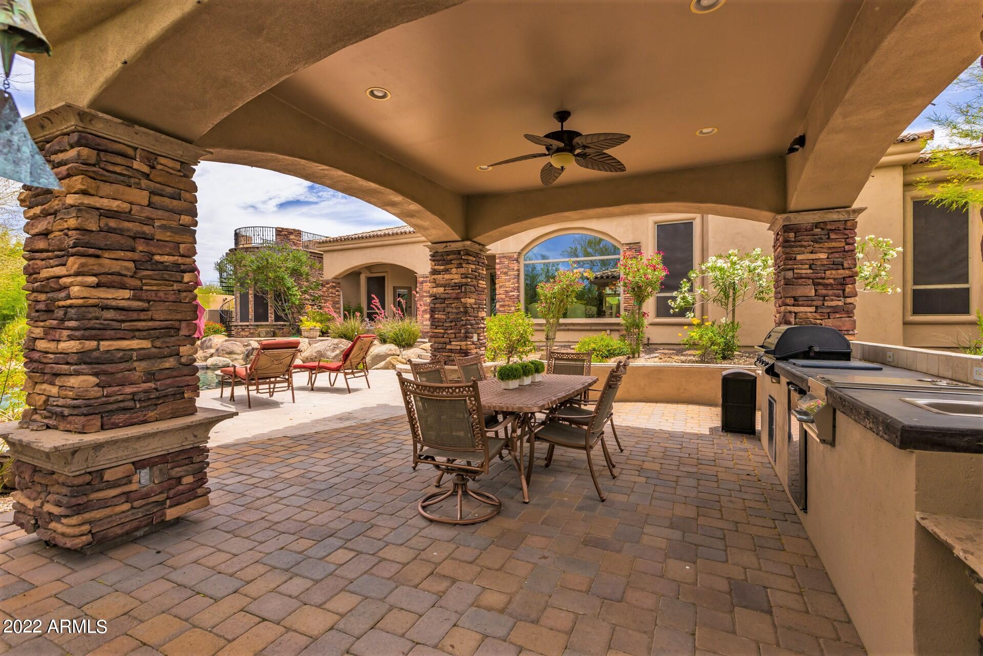 3914 N PINNACLE HILLS Circle