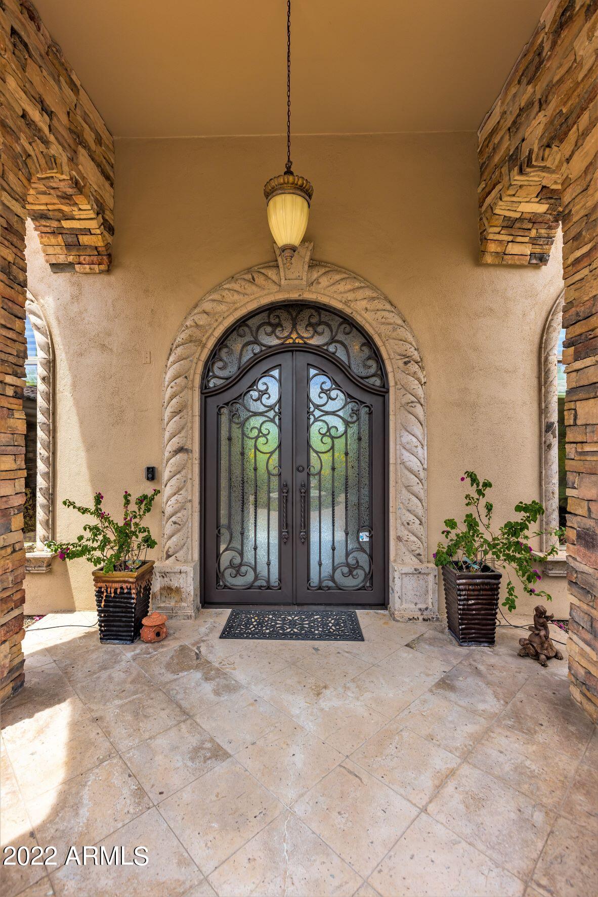 3914 N PINNACLE HILLS Circle