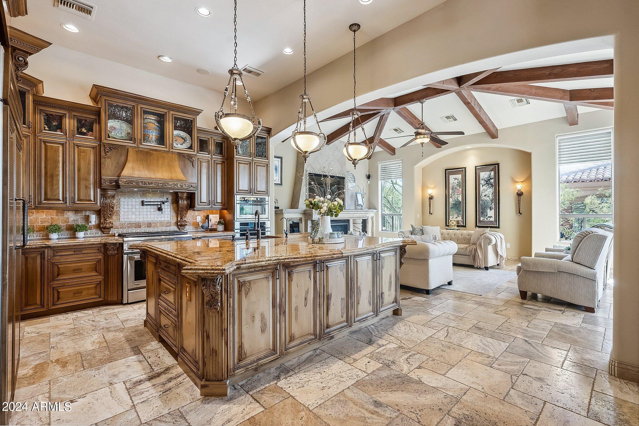 3914 N PINNACLE HILLS Circle