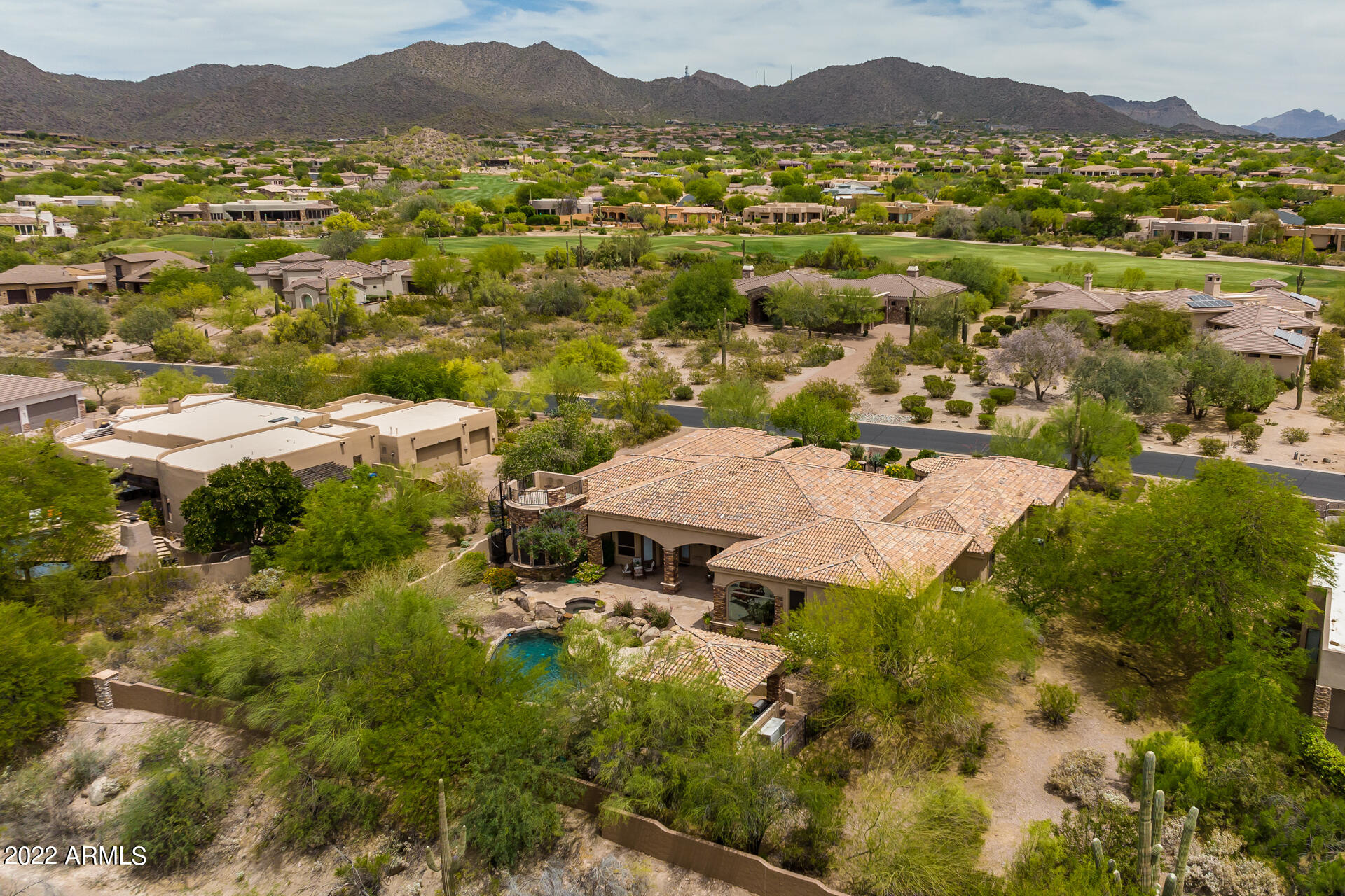 3914 N PINNACLE HILLS Circle