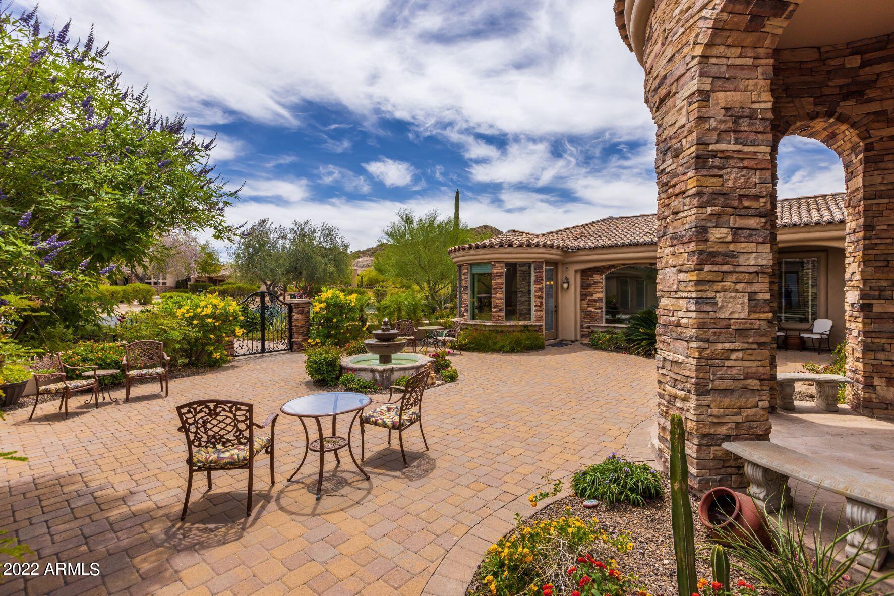 3914 N PINNACLE HILLS Circle