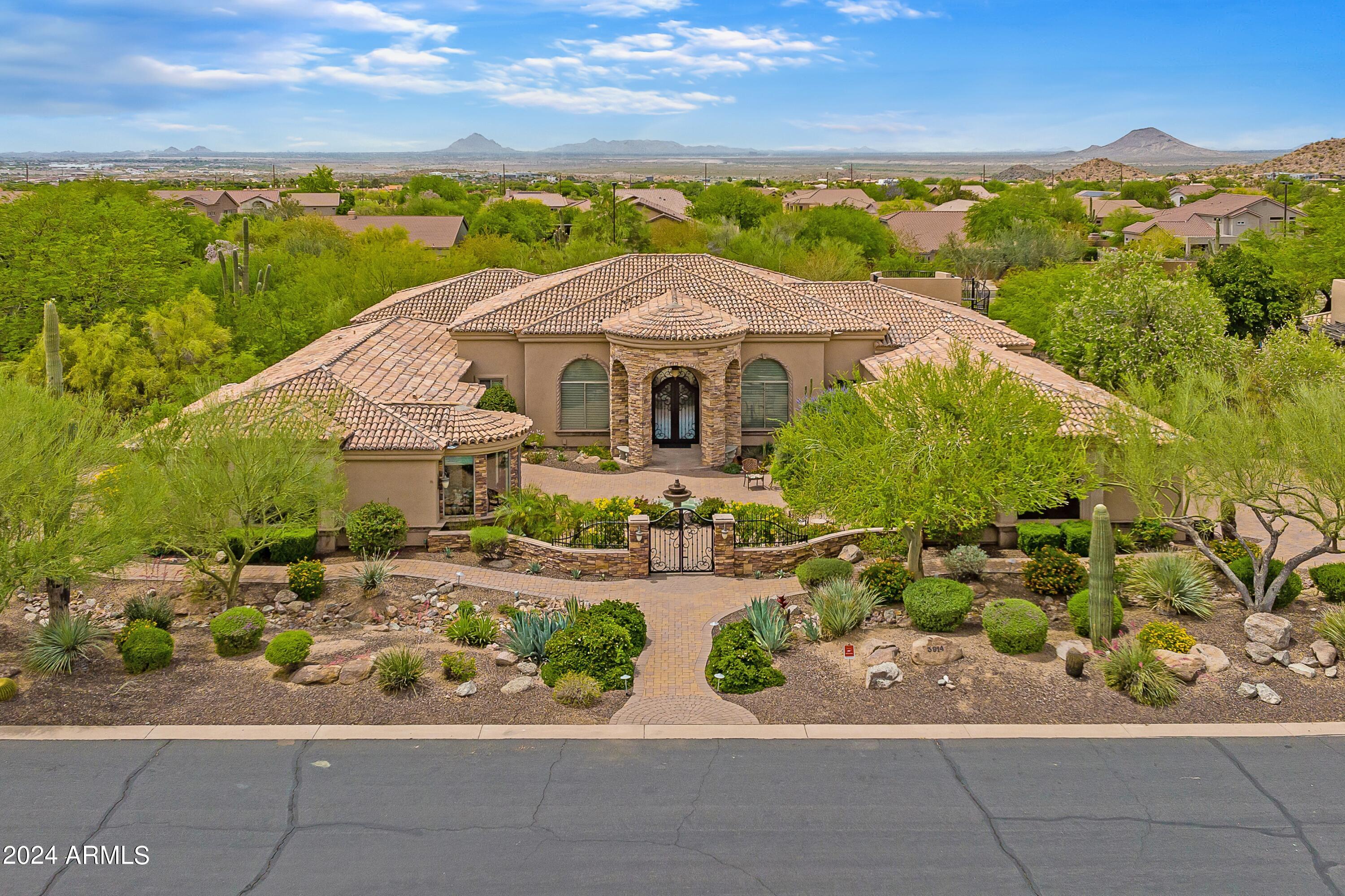 3914 N PINNACLE HILLS Circle