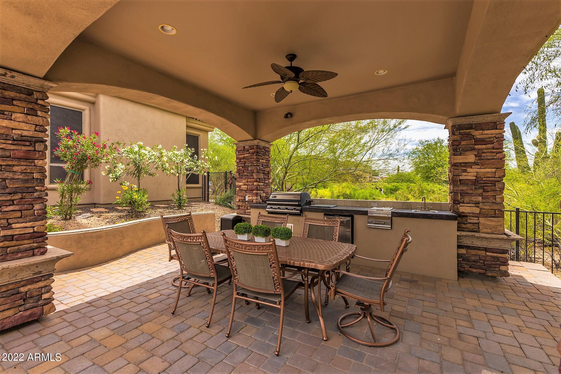 3914 N PINNACLE HILLS Circle