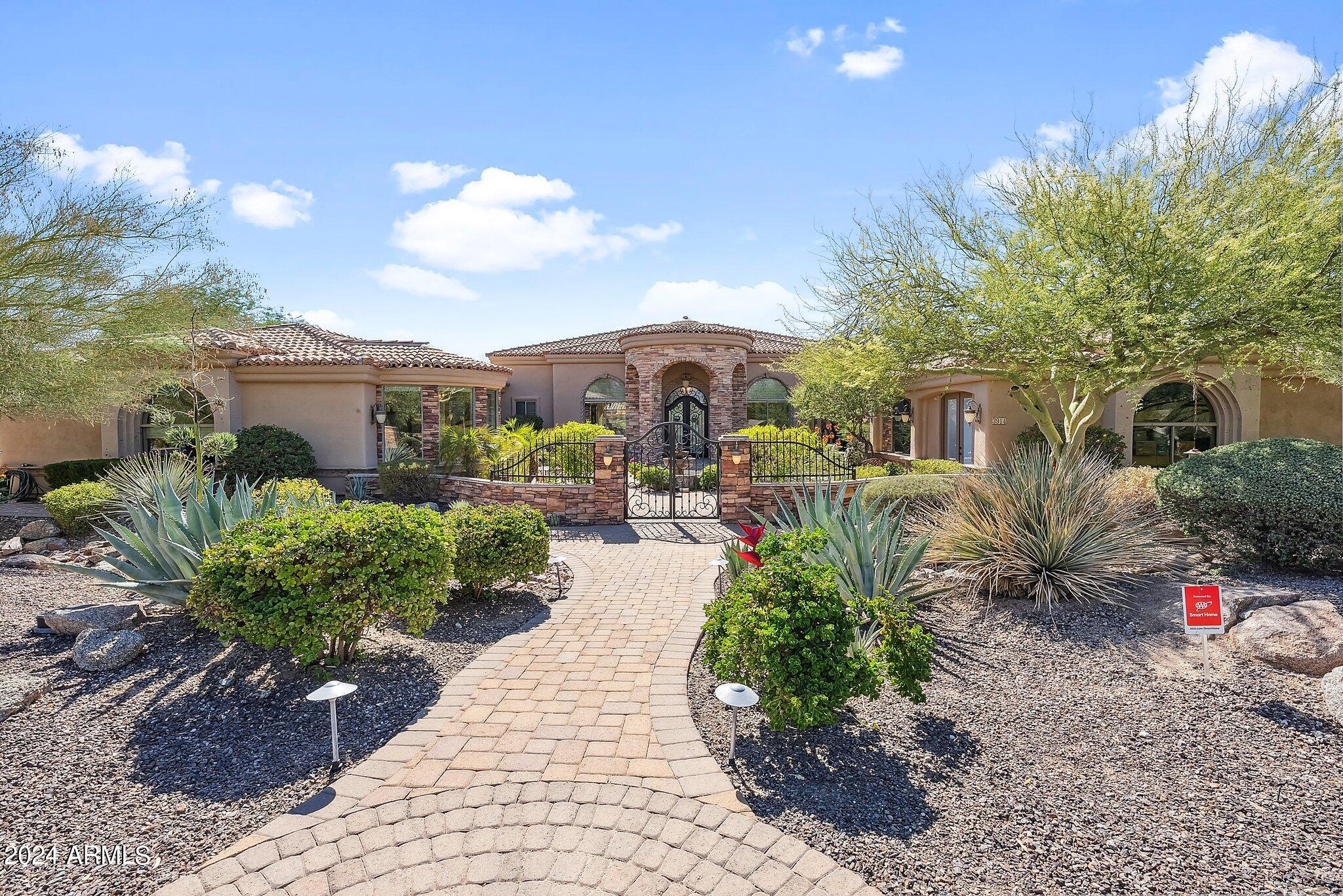3914 N PINNACLE HILLS Circle