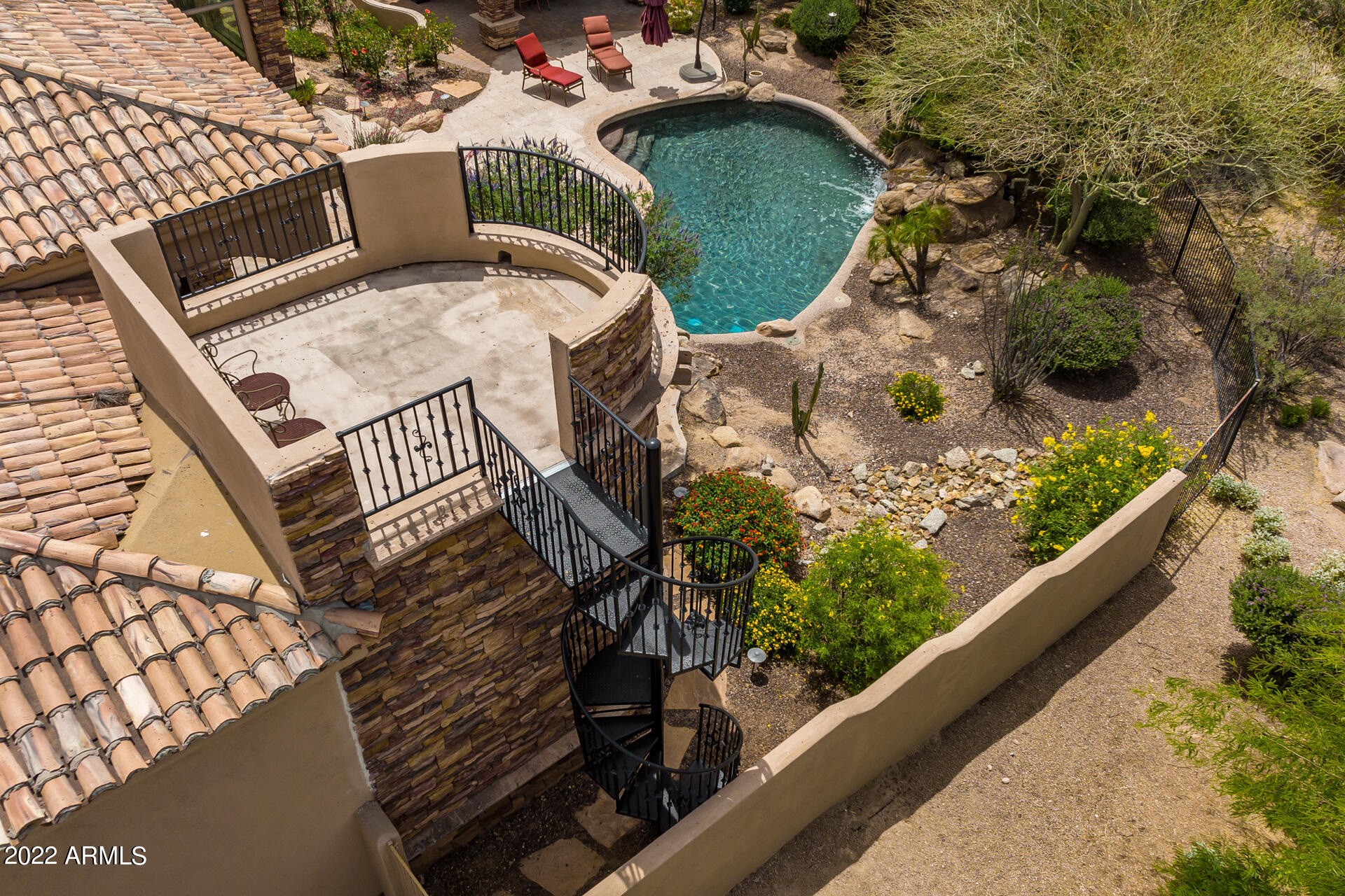 3914 N PINNACLE HILLS Circle