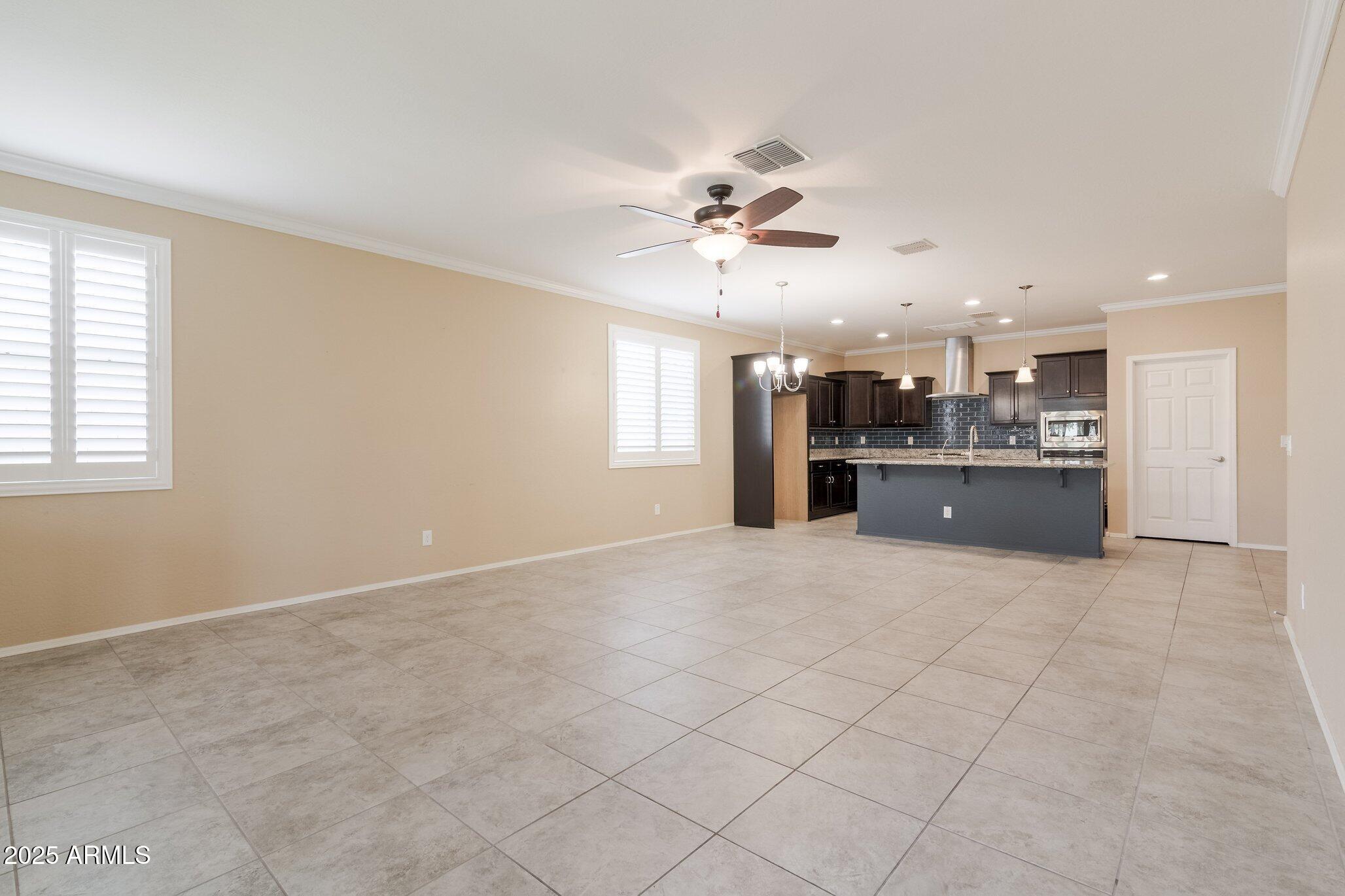 2702 E SADDLEBROOK Road