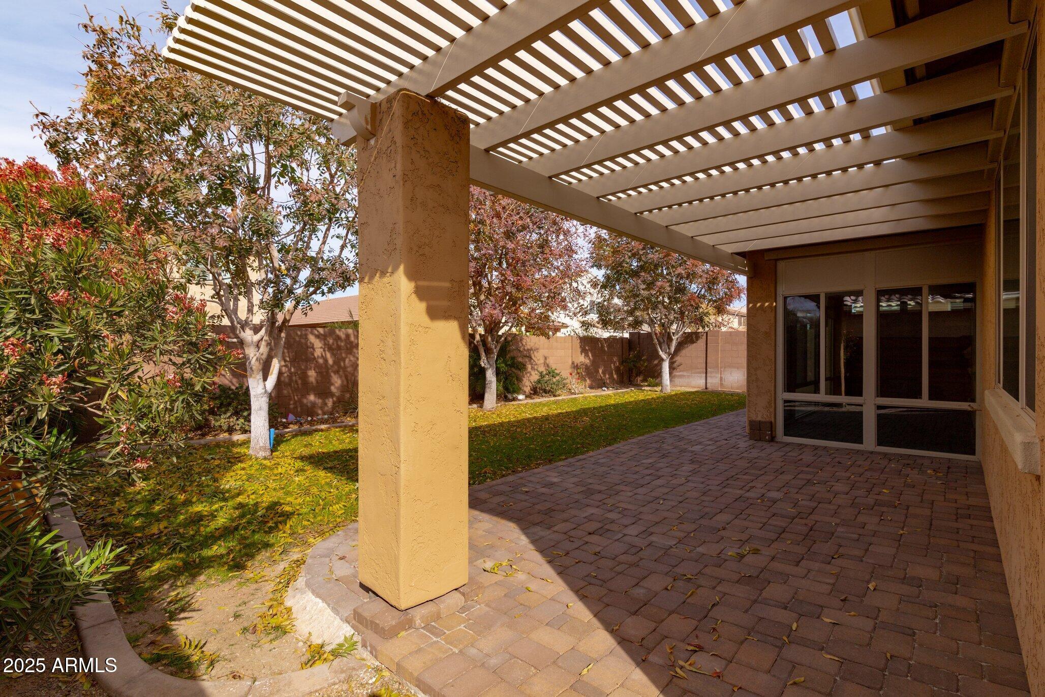 2702 E SADDLEBROOK Road