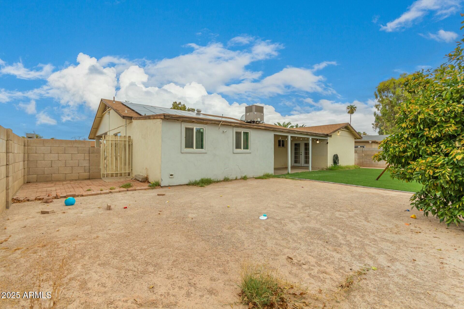 7605 W AVALON Drive
