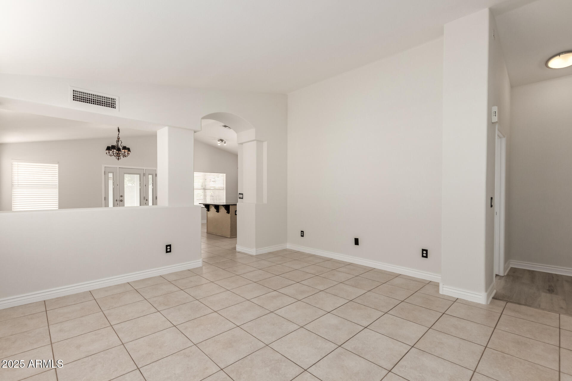 4387 E HARTFORD Avenue, Phoenix