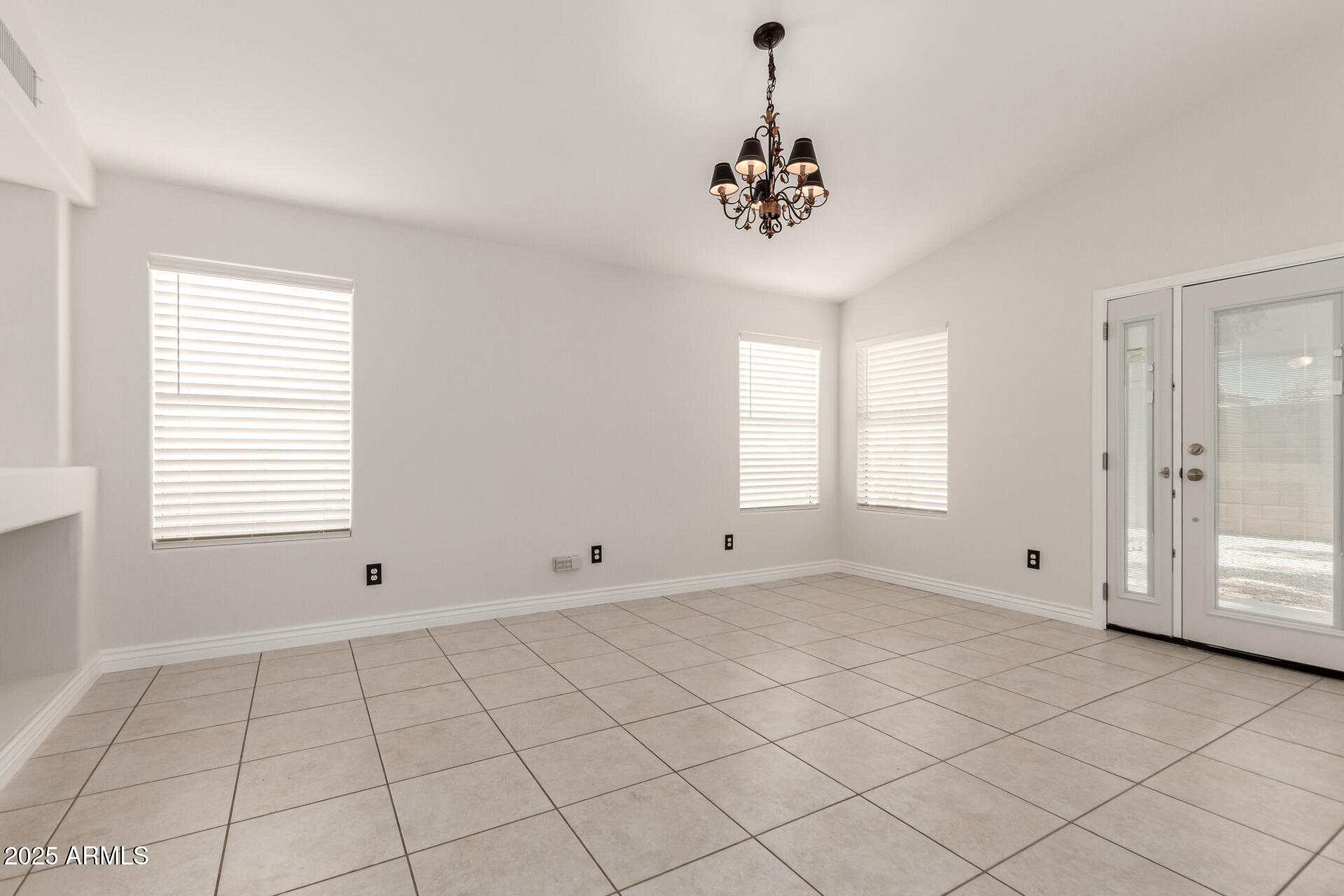 4387 E HARTFORD Avenue, Phoenix