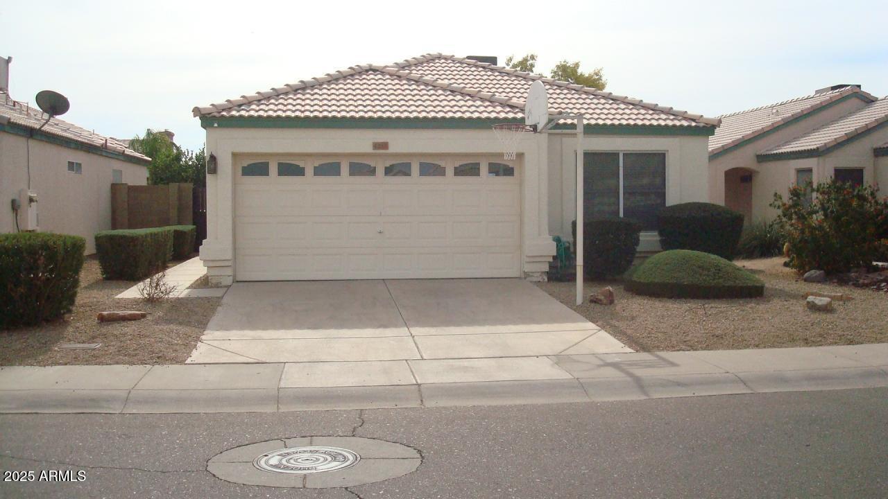 4387 E HARTFORD Avenue, Phoenix