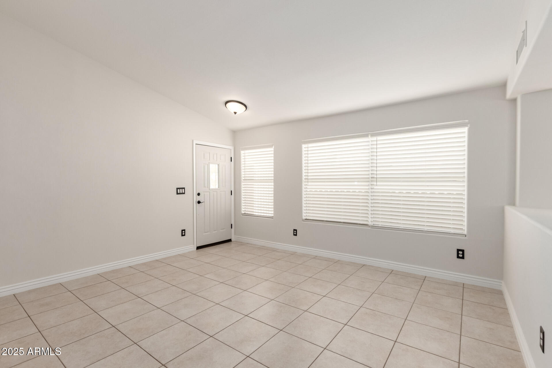 4387 E HARTFORD Avenue, Phoenix