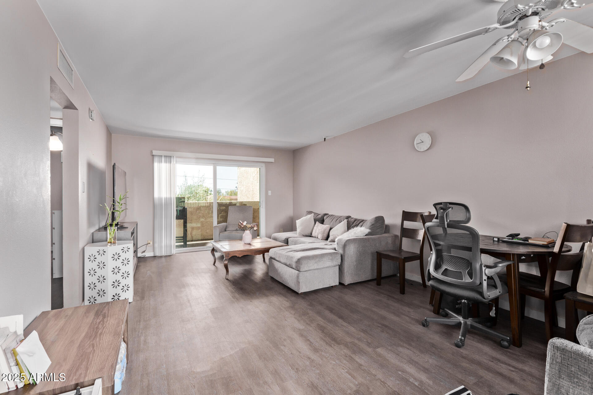 7474 E EARLL Drive, 311