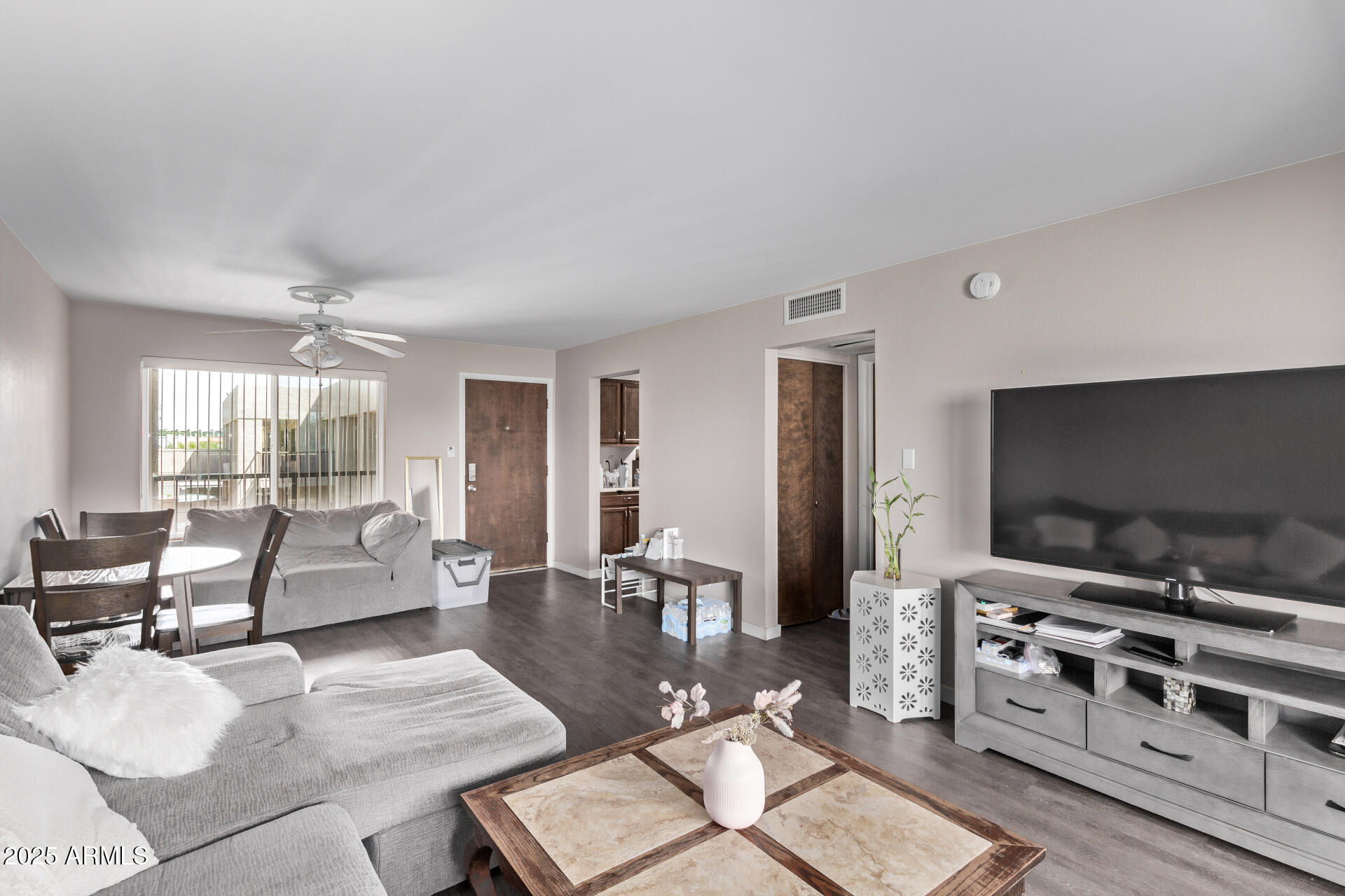 7474 E EARLL Drive, 311