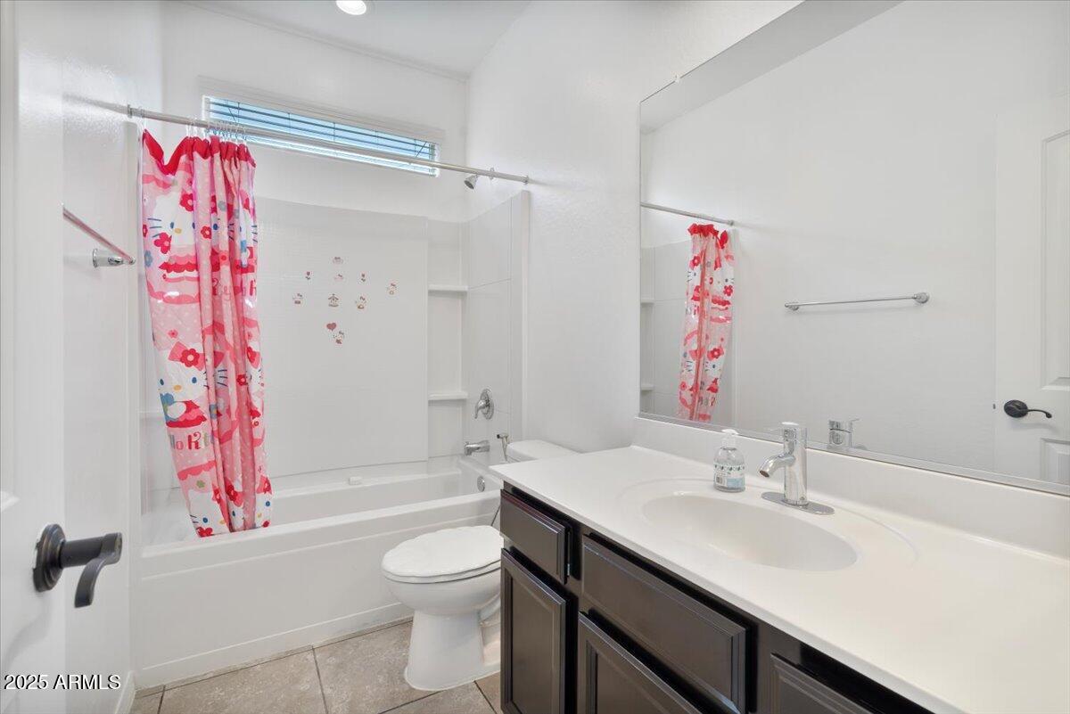 4125 W GARY Way