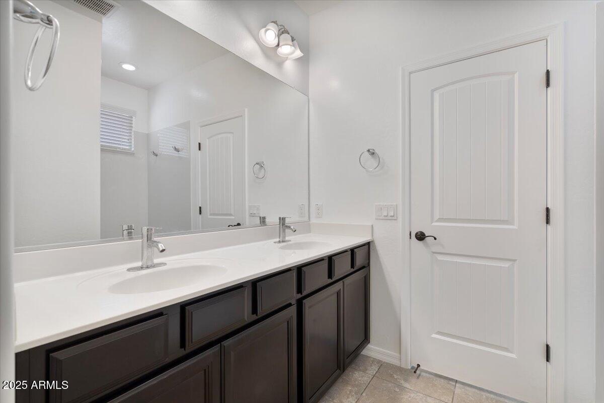 4125 W GARY Way