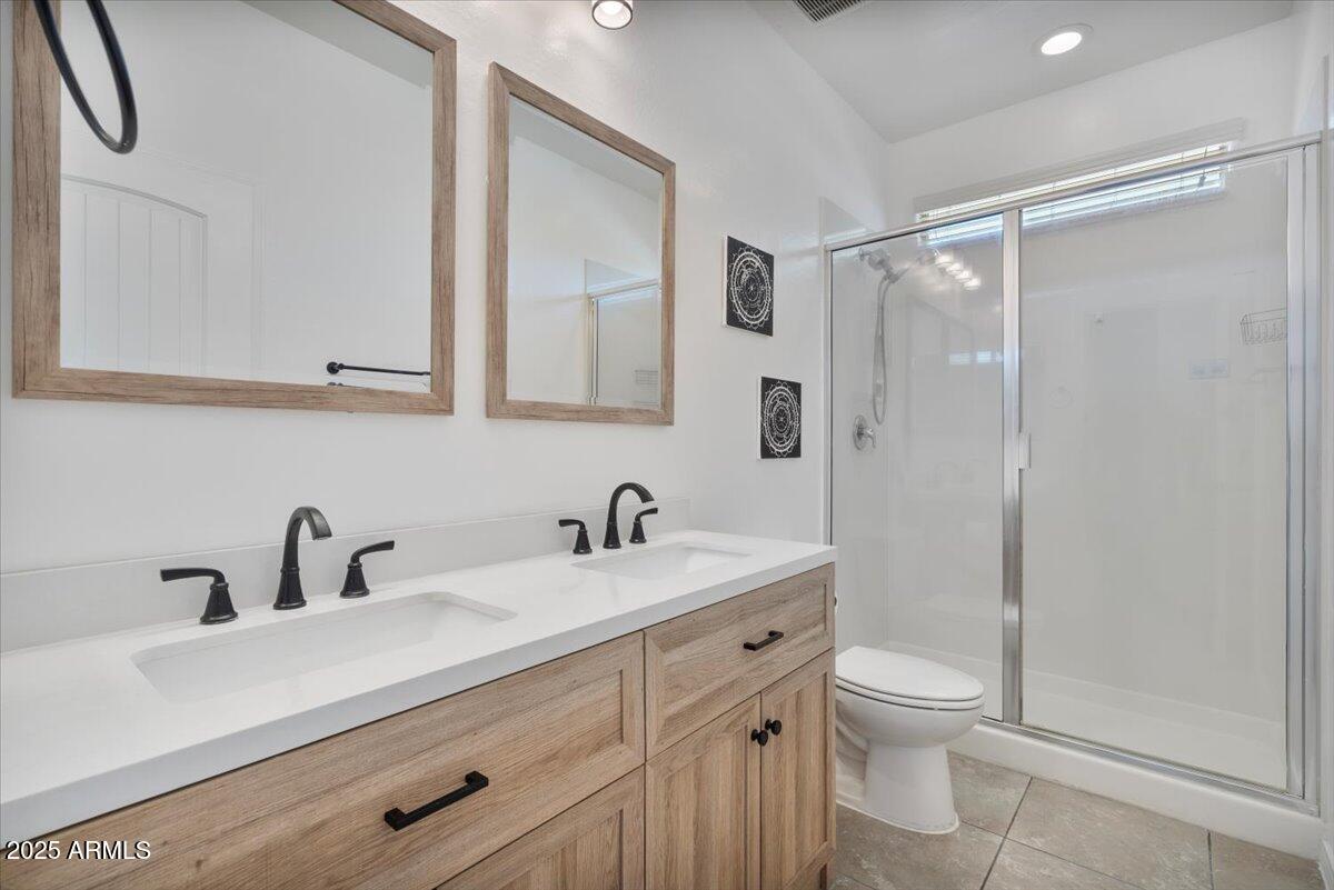 4125 W GARY Way
