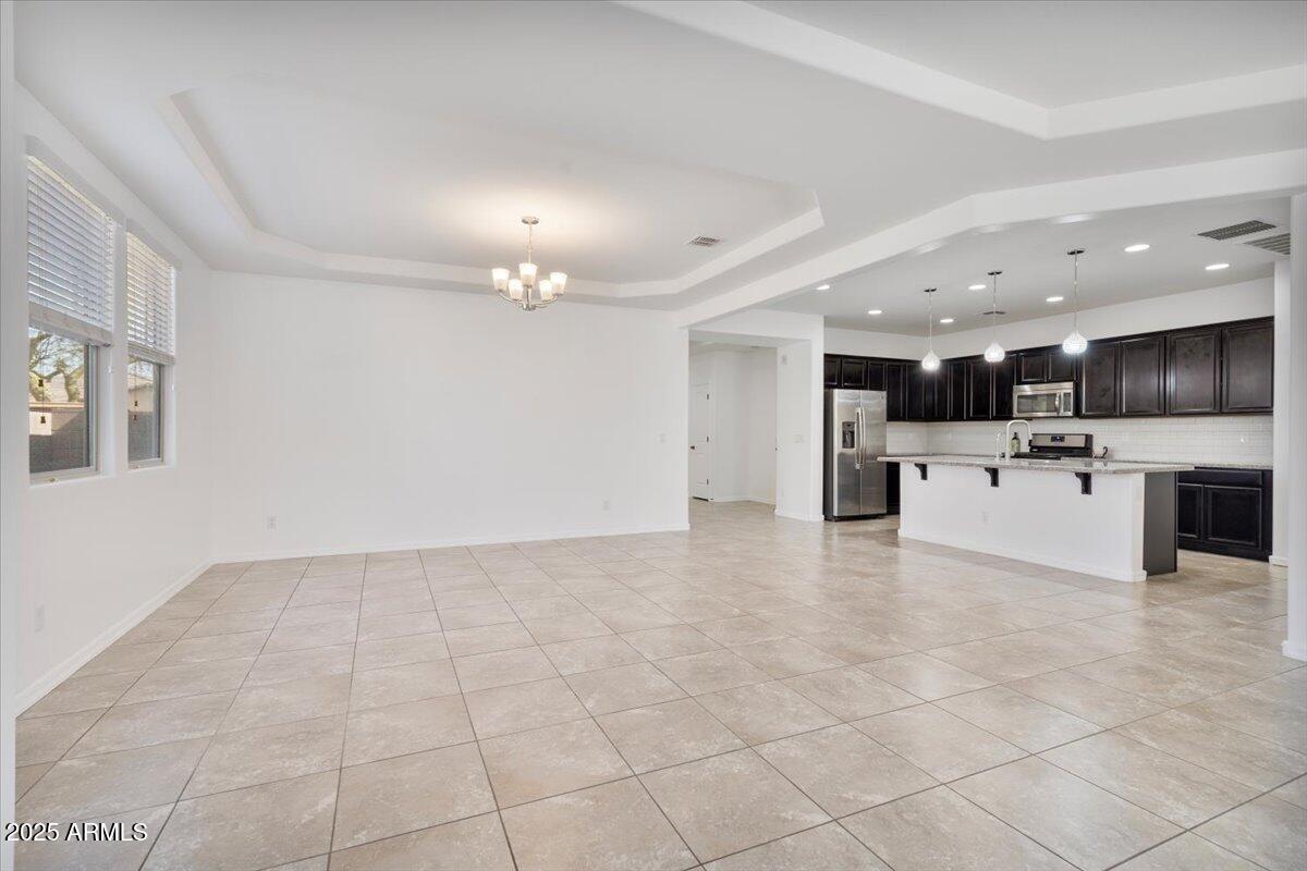 4125 W GARY Way