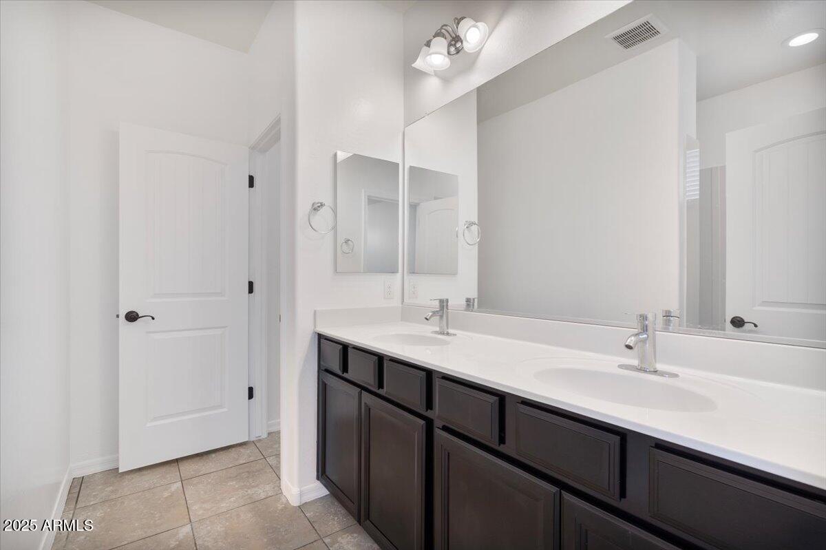 4125 W GARY Way
