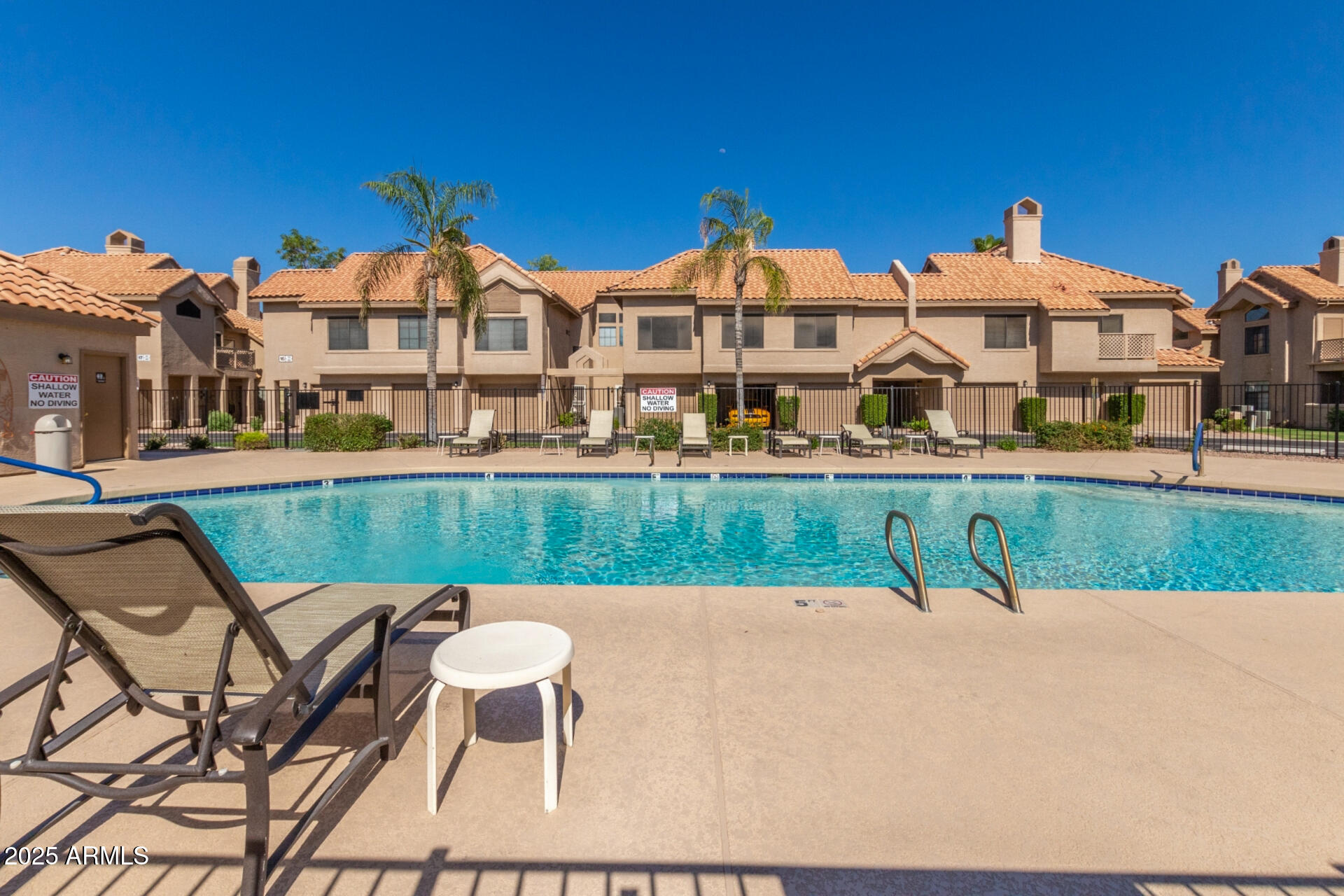 1001 N PASADENA Street, 3, Mesa Unit: 3