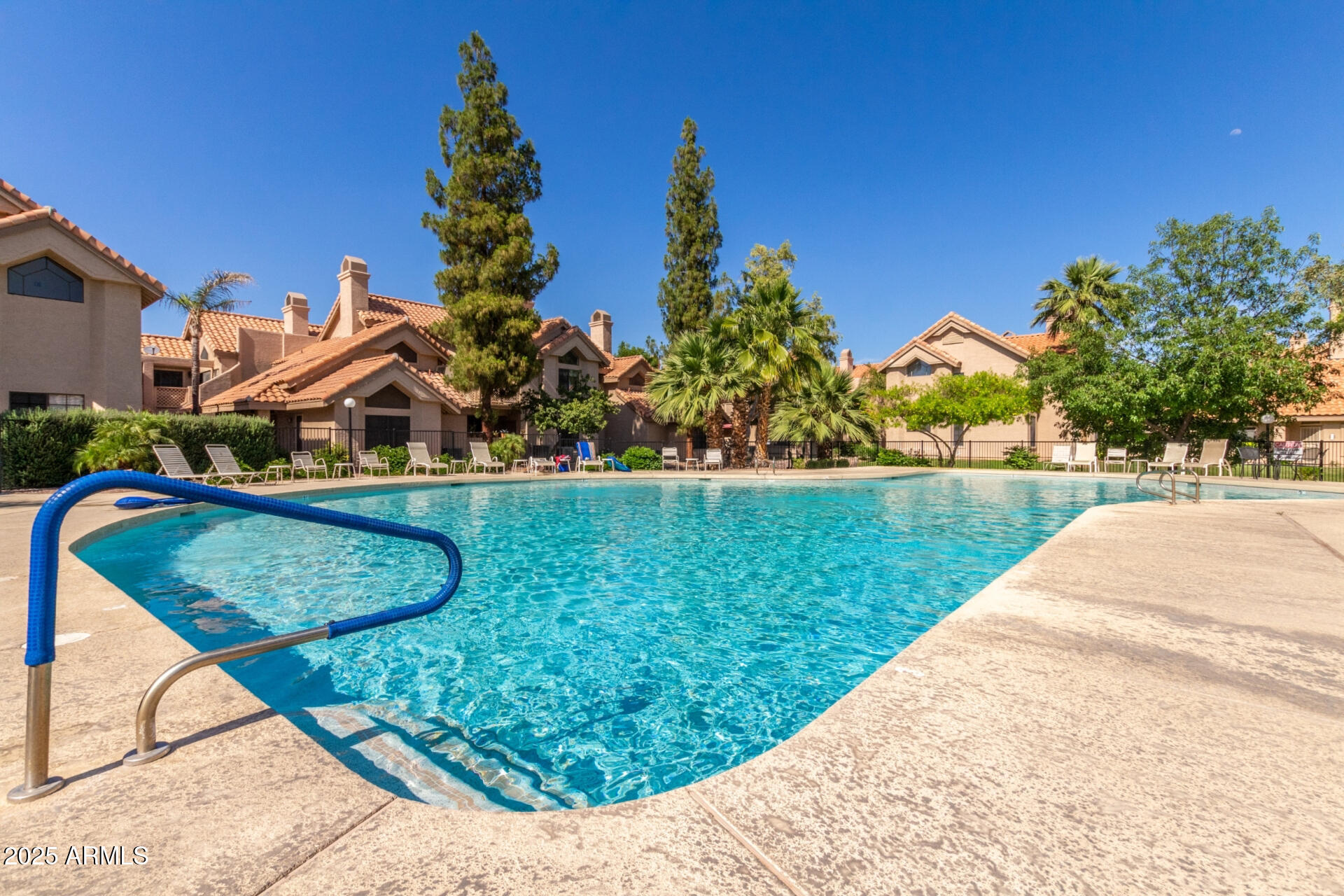 1001 N PASADENA Street, 3, Mesa Unit: 3