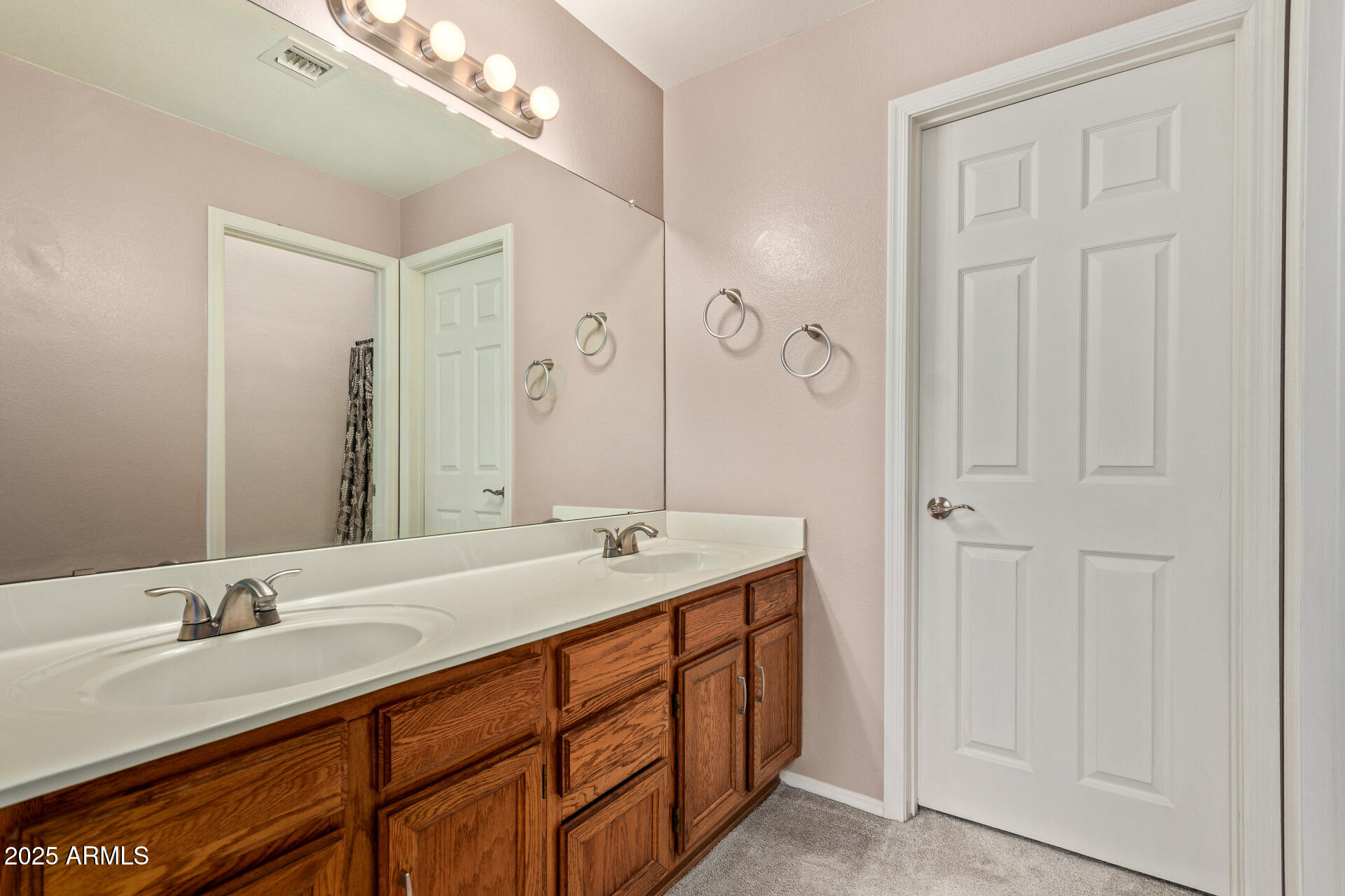 1001 N PASADENA Street, 3, Mesa Unit: 3