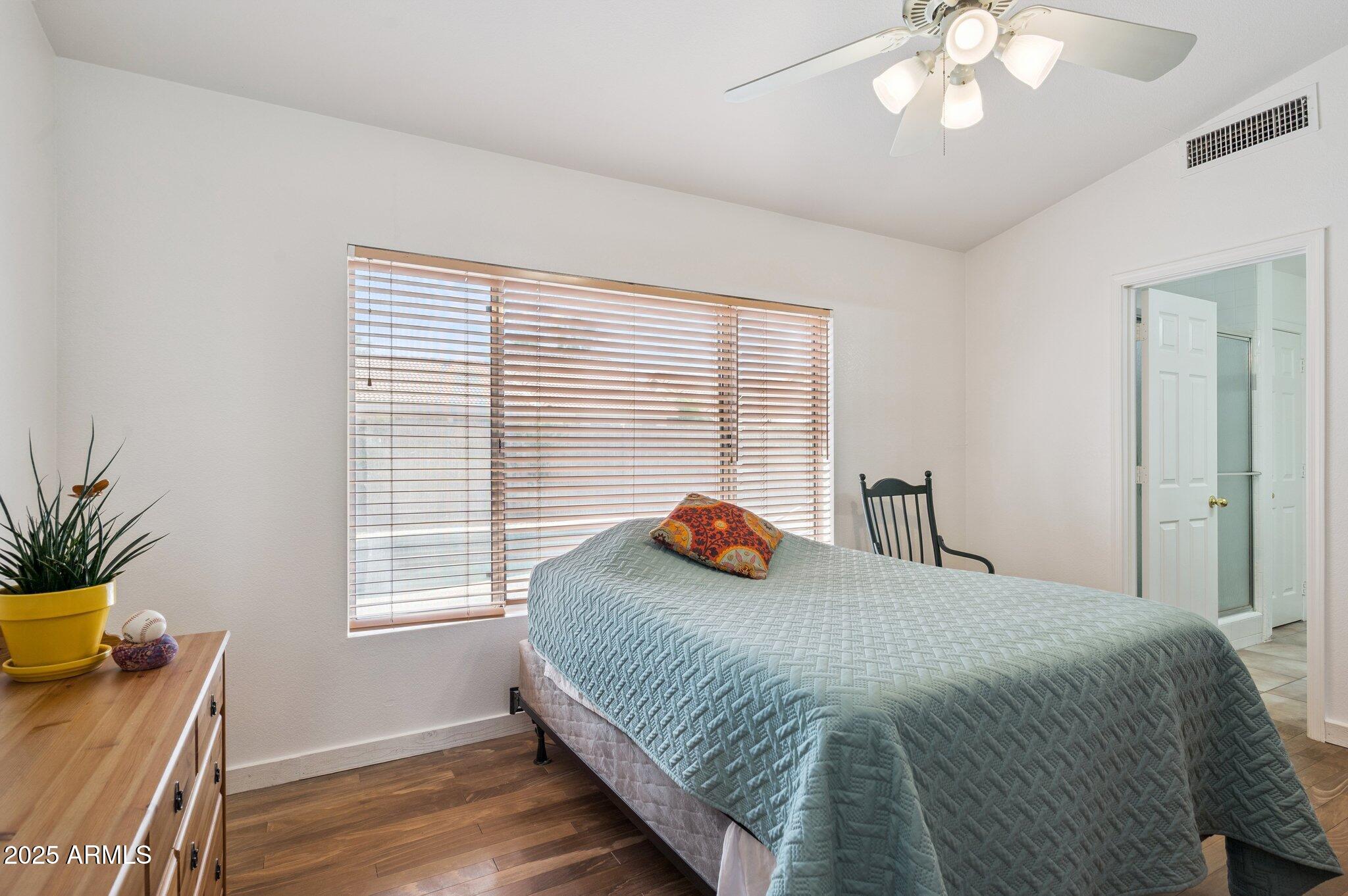 1231 E DOUGLAS Avenue