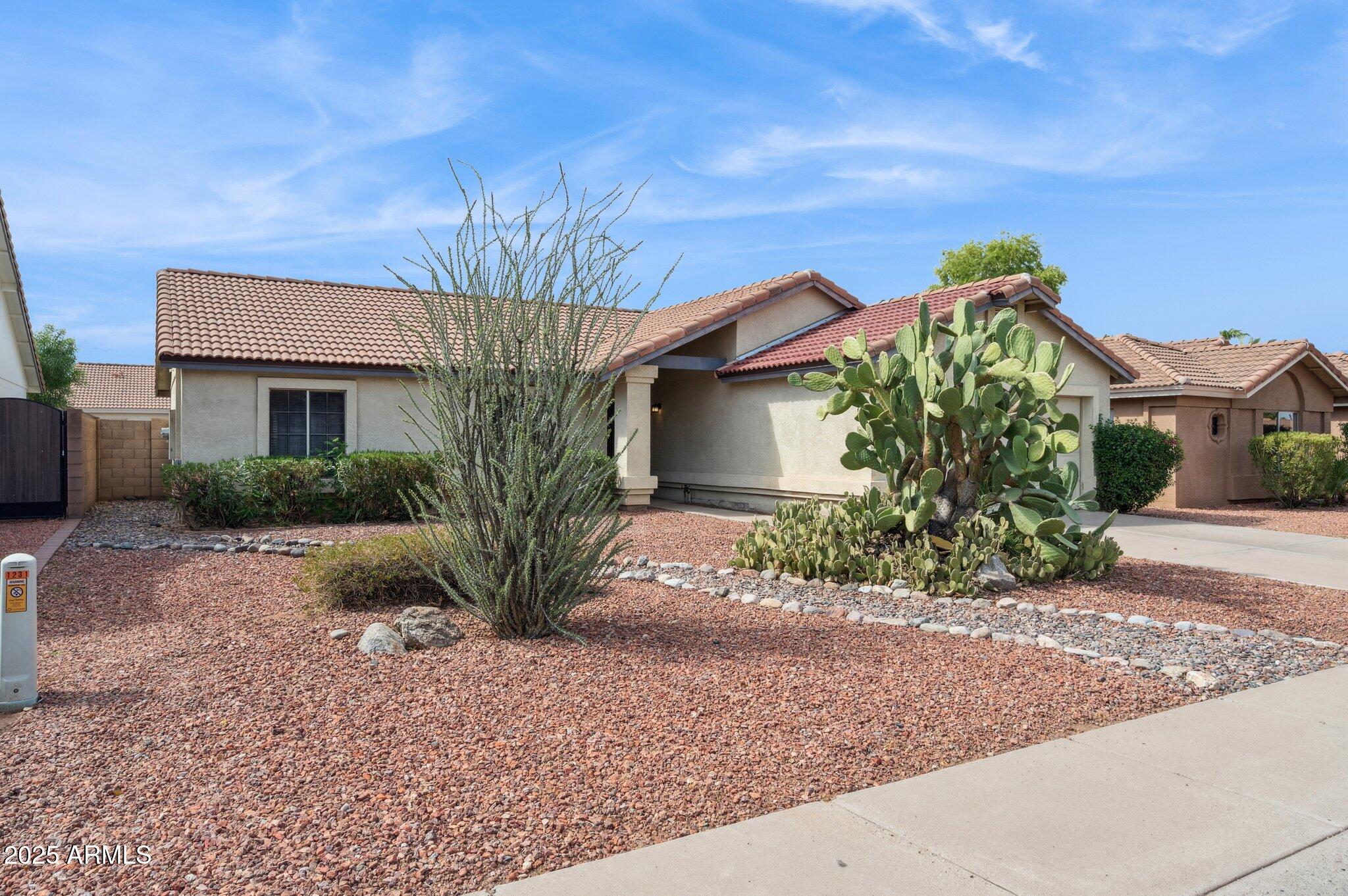 1231 E DOUGLAS Avenue