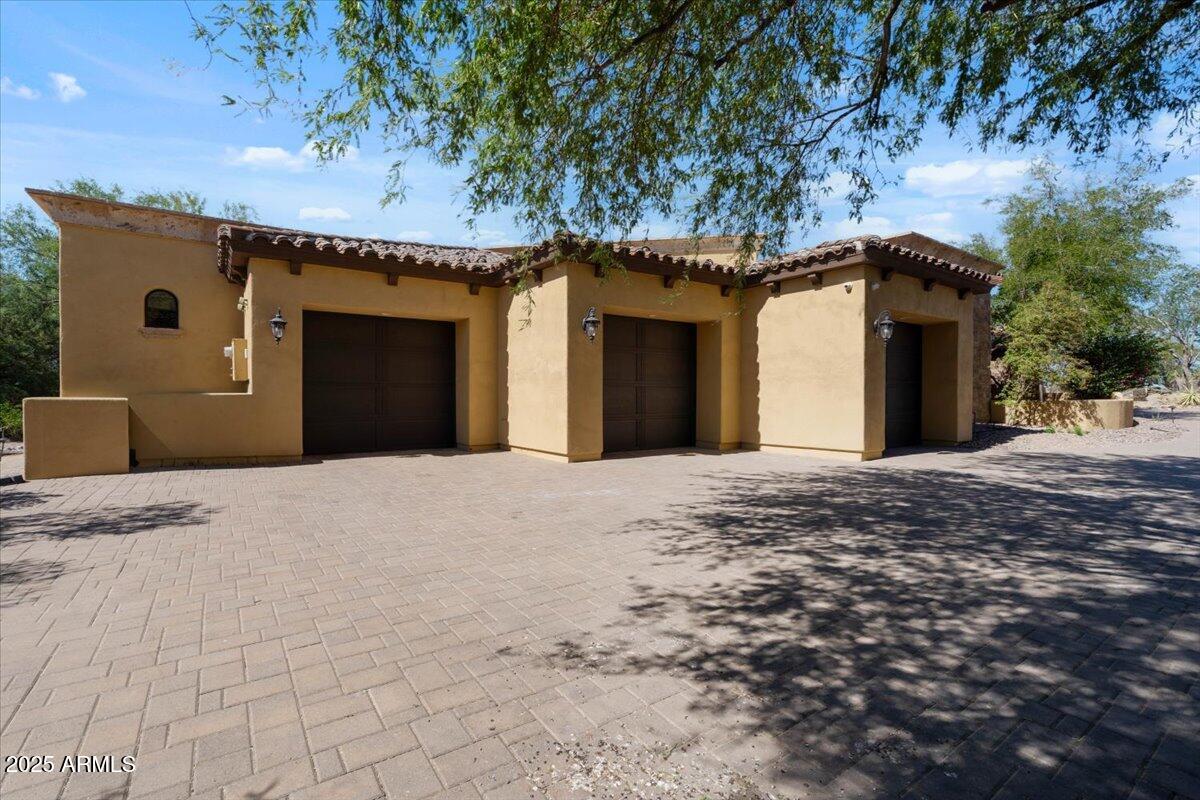 4037 N PINNACLE HILLS Circle