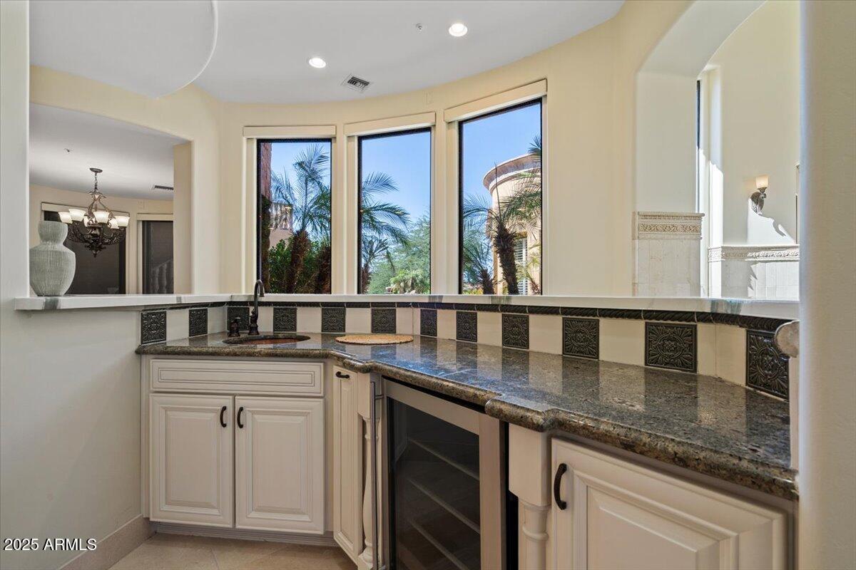 4037 N PINNACLE HILLS Circle