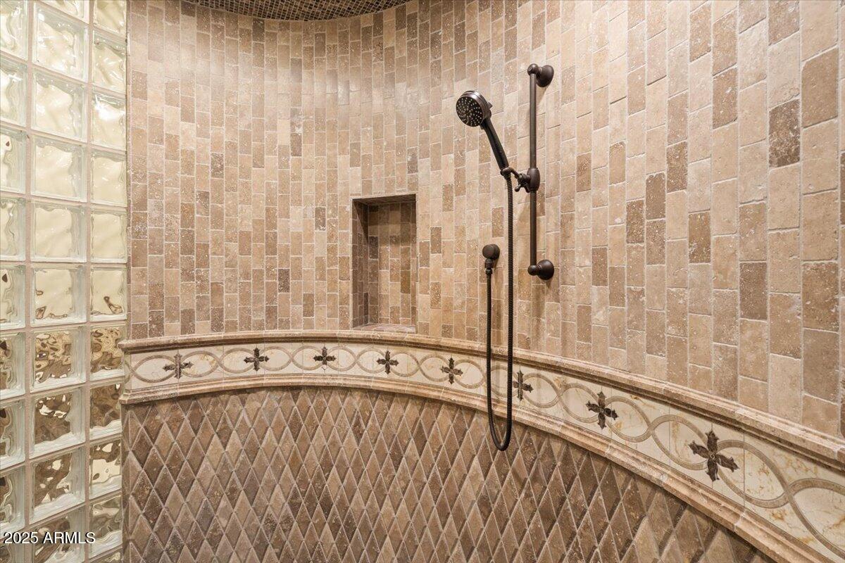 4037 N PINNACLE HILLS Circle