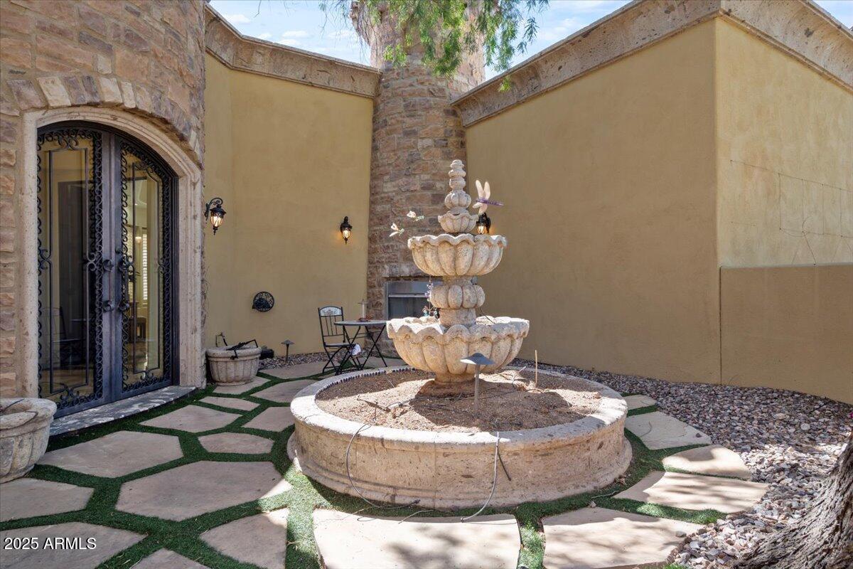 4037 N PINNACLE HILLS Circle