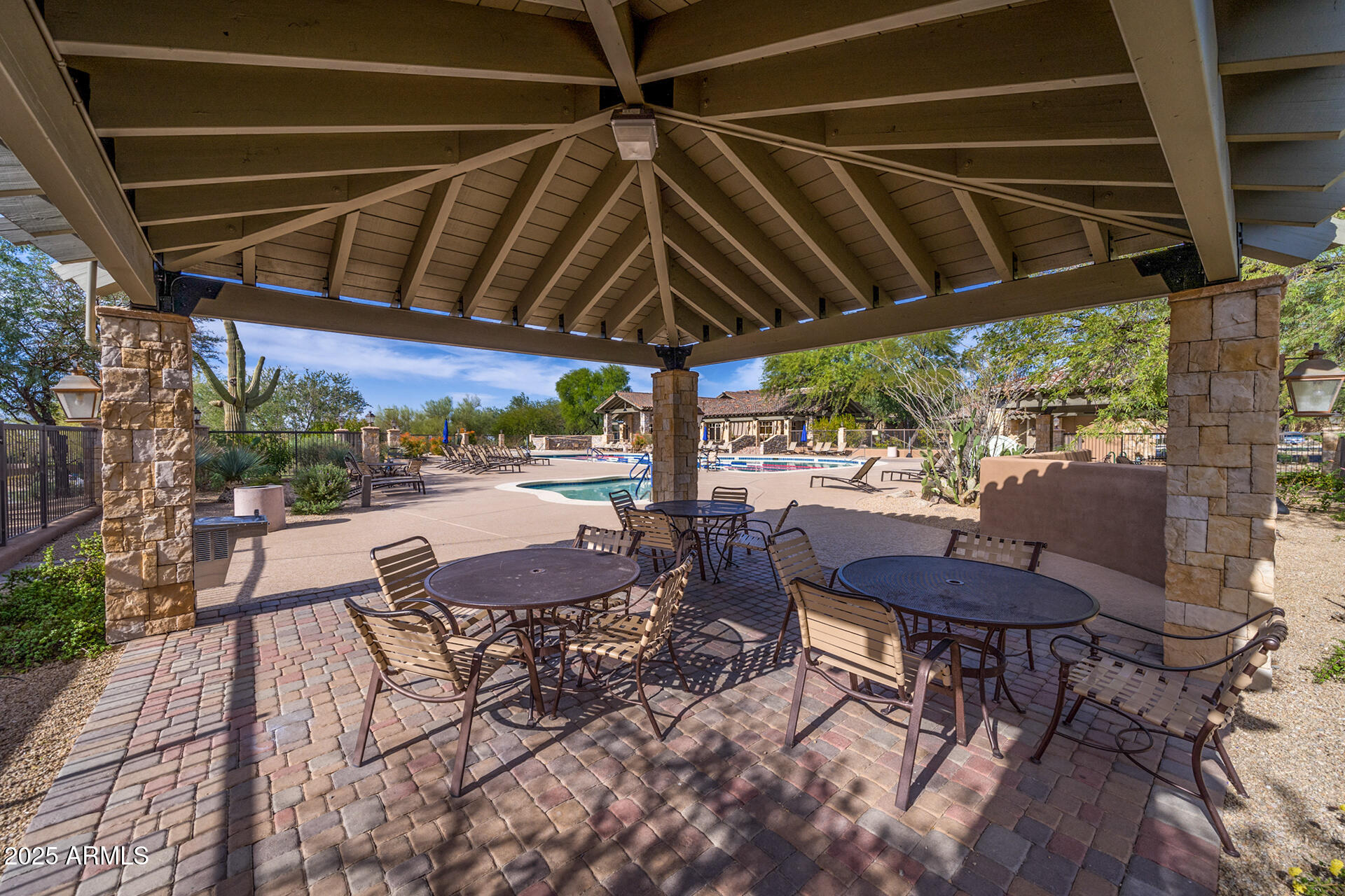 4037 N PINNACLE HILLS Circle