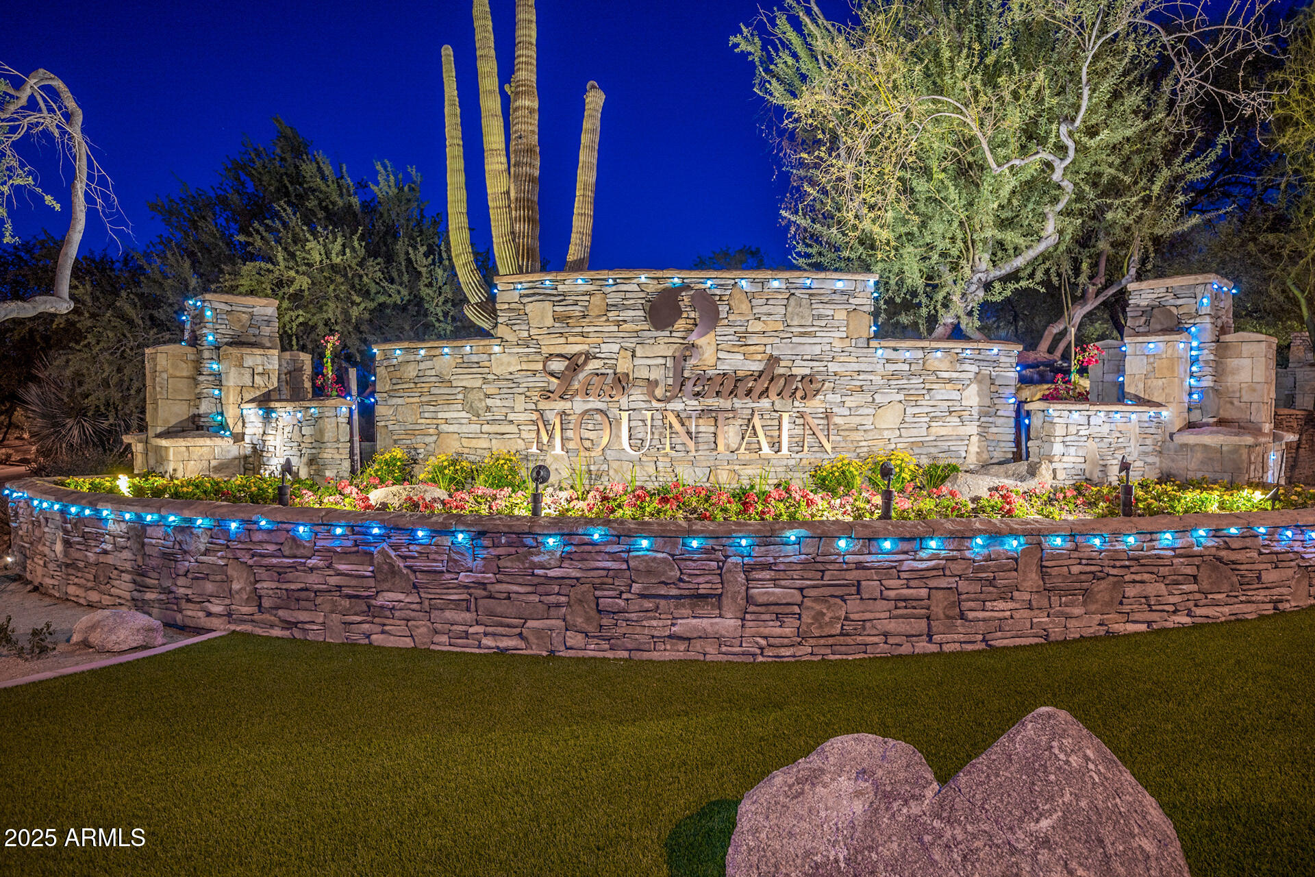 4037 N PINNACLE HILLS Circle